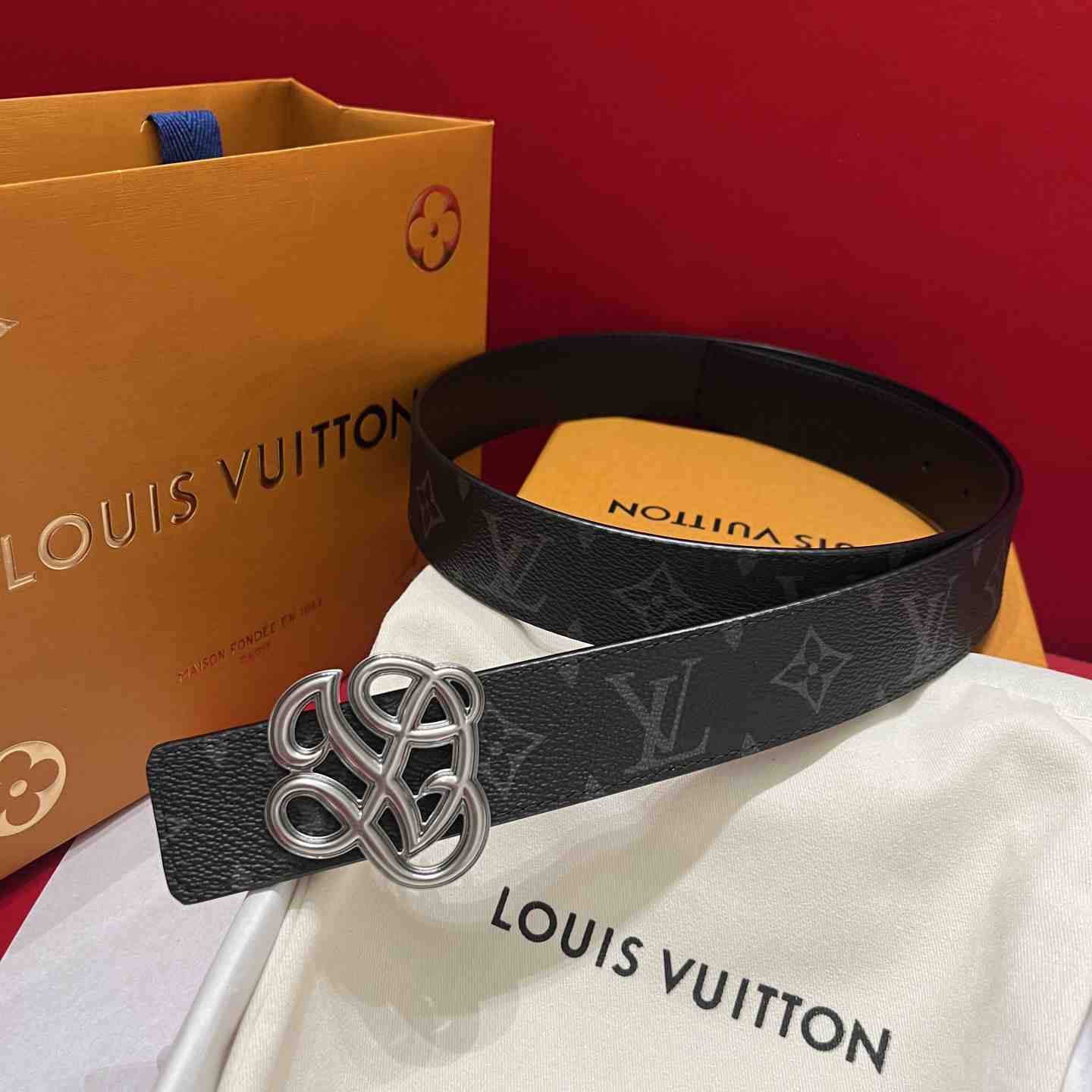 Louis Vuitton 35mm Belt - DesignerGu