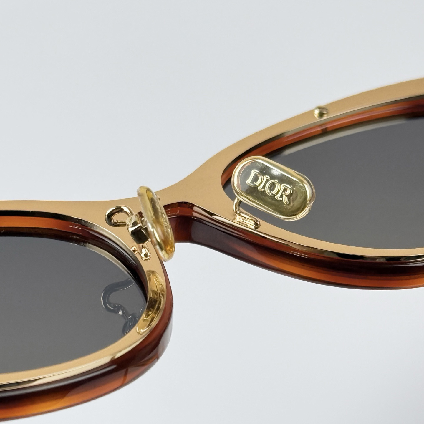 Dior B1U Sunglasses - DesignerGu