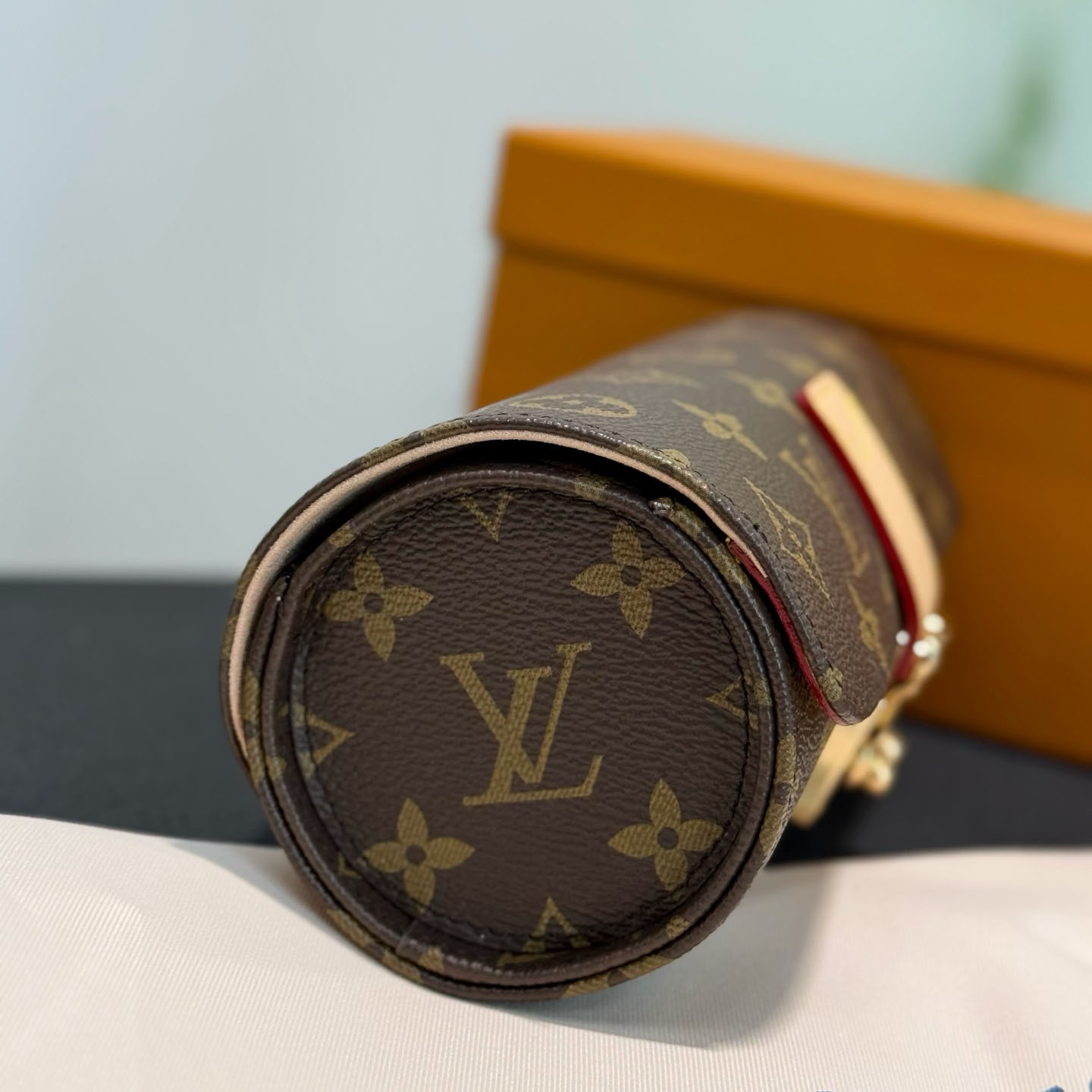 Louis Vuitton Jewelry Case - DesignerGu