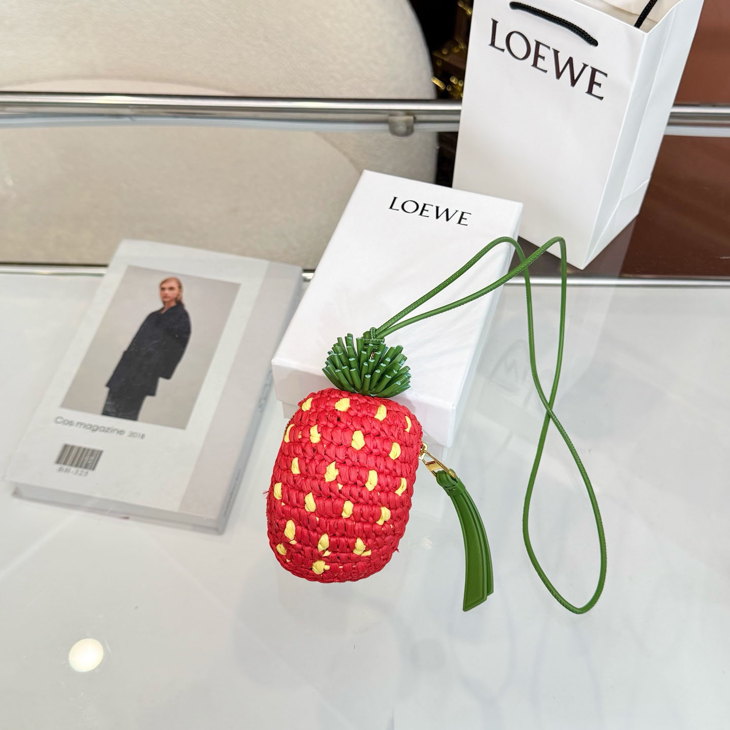 Loewe Strawberry Coin Purse In Raffia And Classic Calfskin - DesignerGu