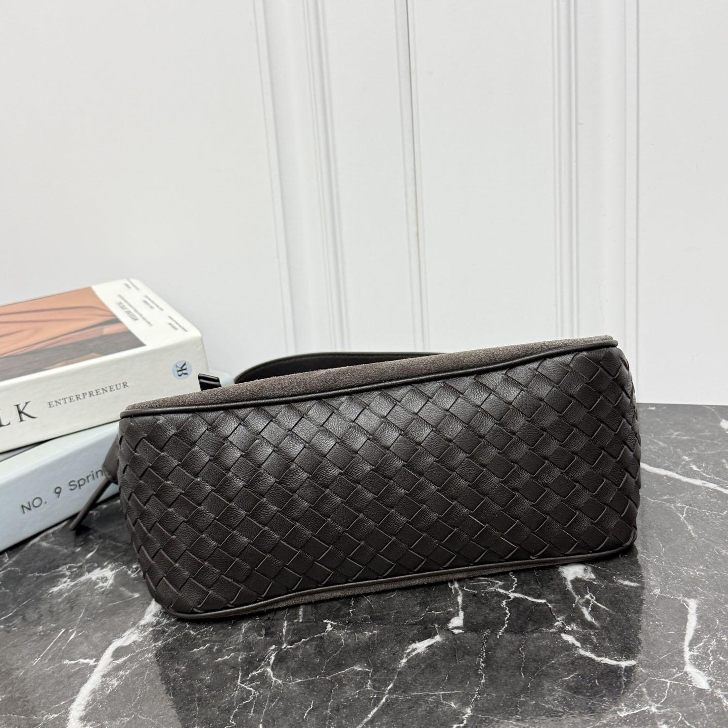 Bottega Veneta Nodo Shoulder Bag  - DesignerGu