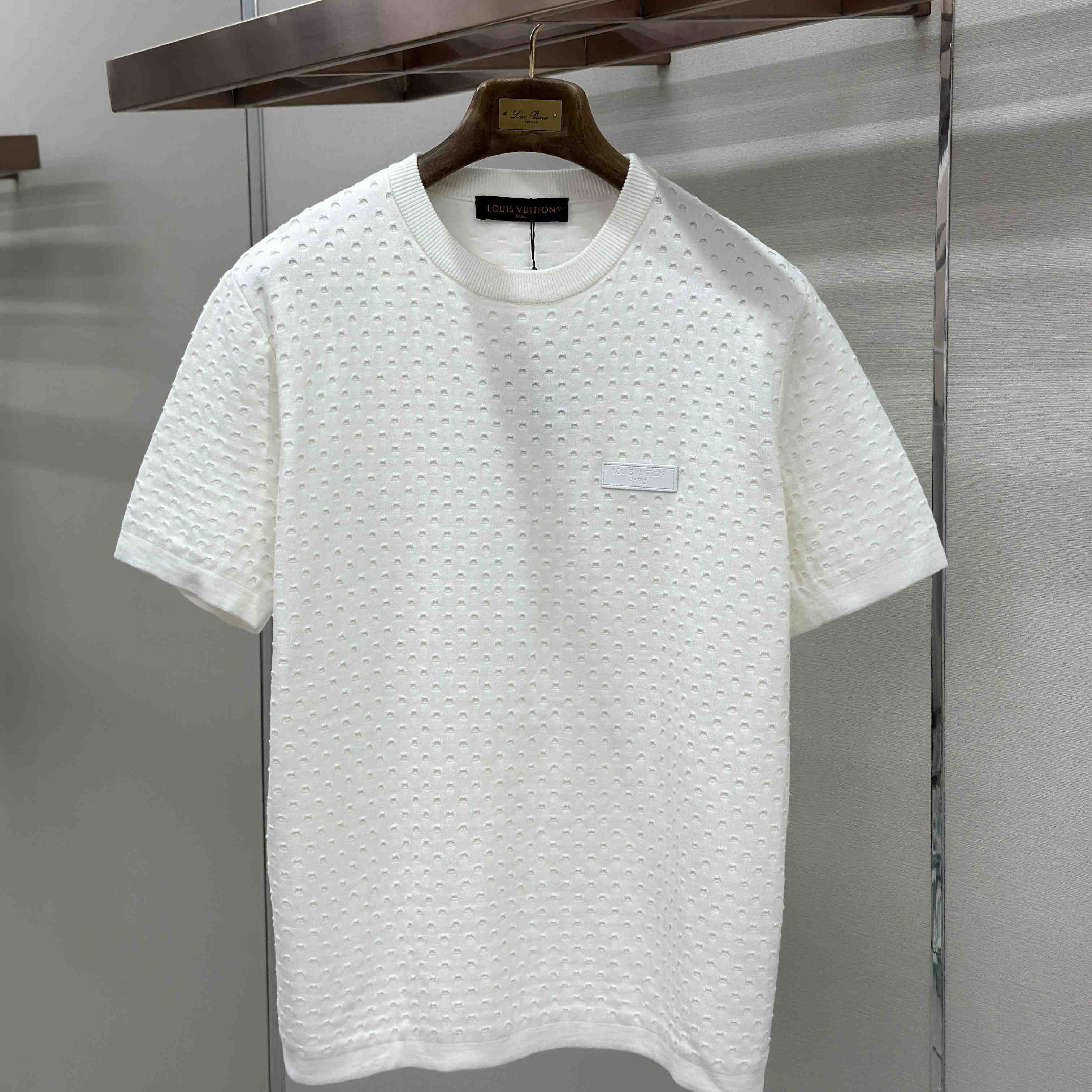 Louis Vuitton Knitted Mesh Short-Sleeved Crewneck 1AKOV9 - DesignerGu