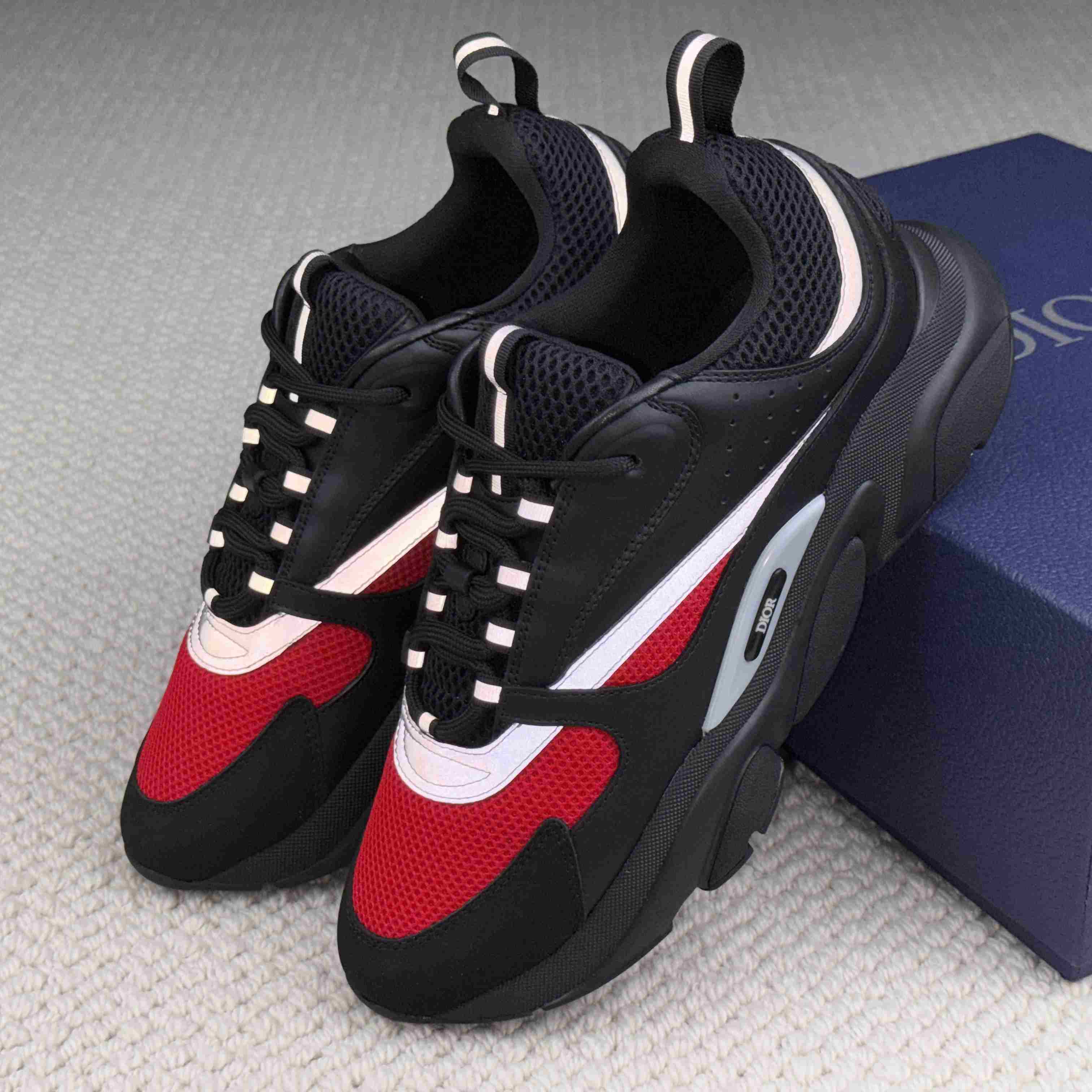Dior B22 Sneaker - DesignerGu