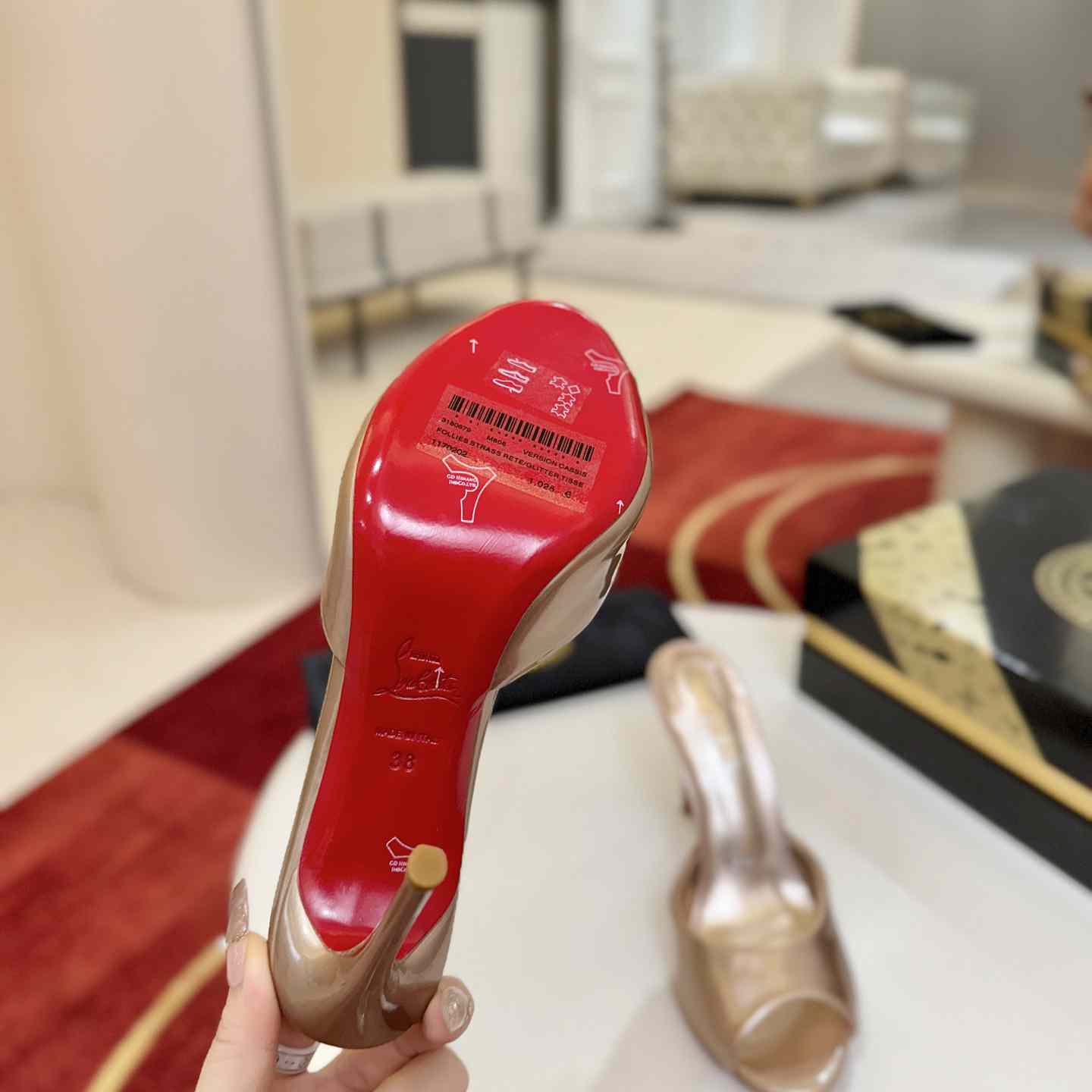 Christian Louboutin Me Dolly 100 mm Mules - DesignerGu
