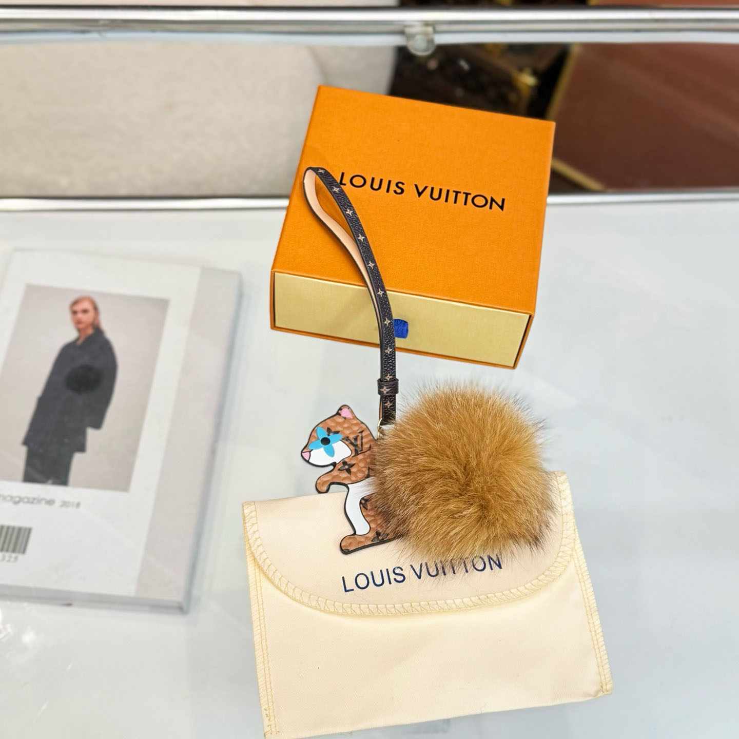 Louis Vuitton Squirrel LV Furry Friend Bag Charm M03218 - DesignerGu