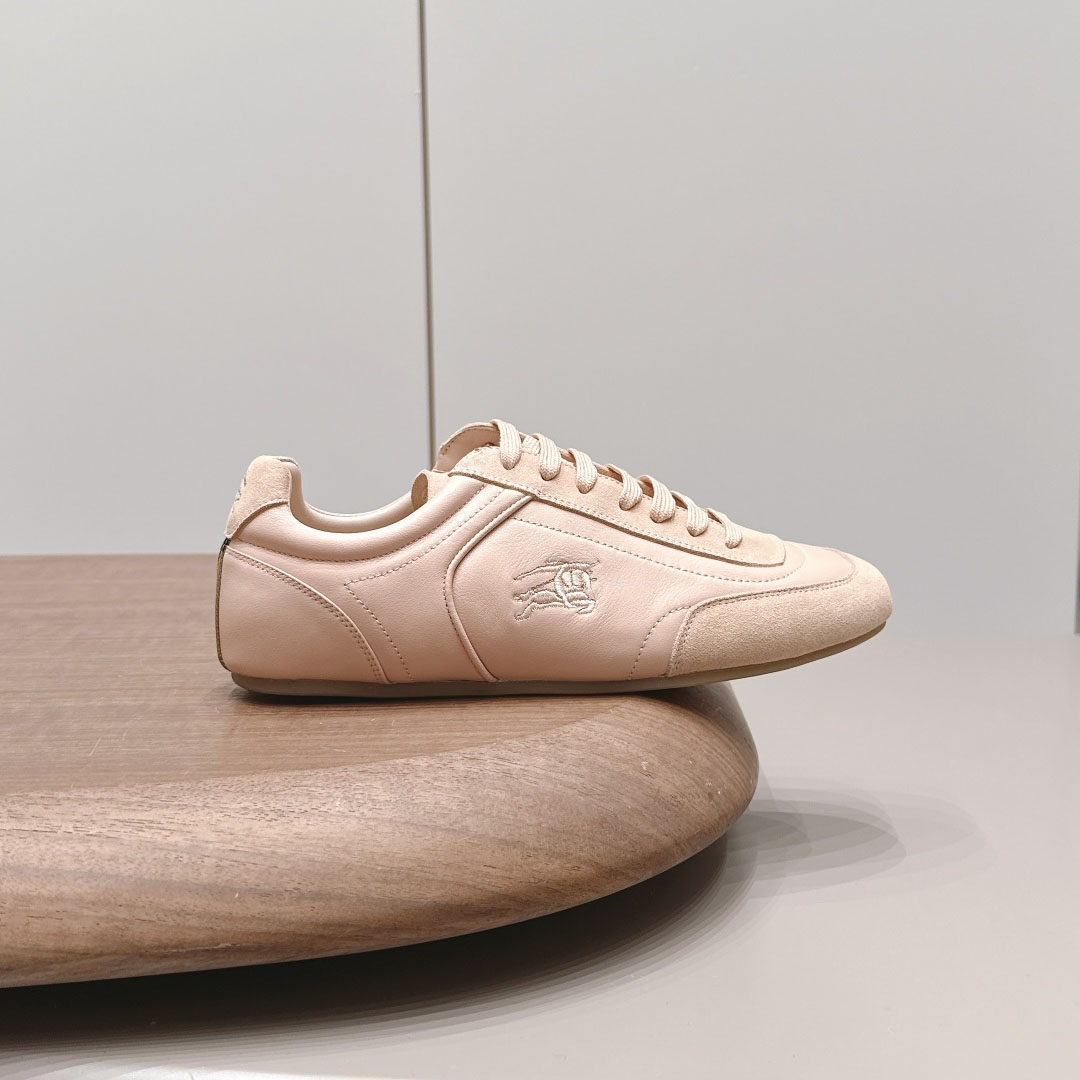 Burberry Suede Knight Runner Sneakers​ - DesignerGu