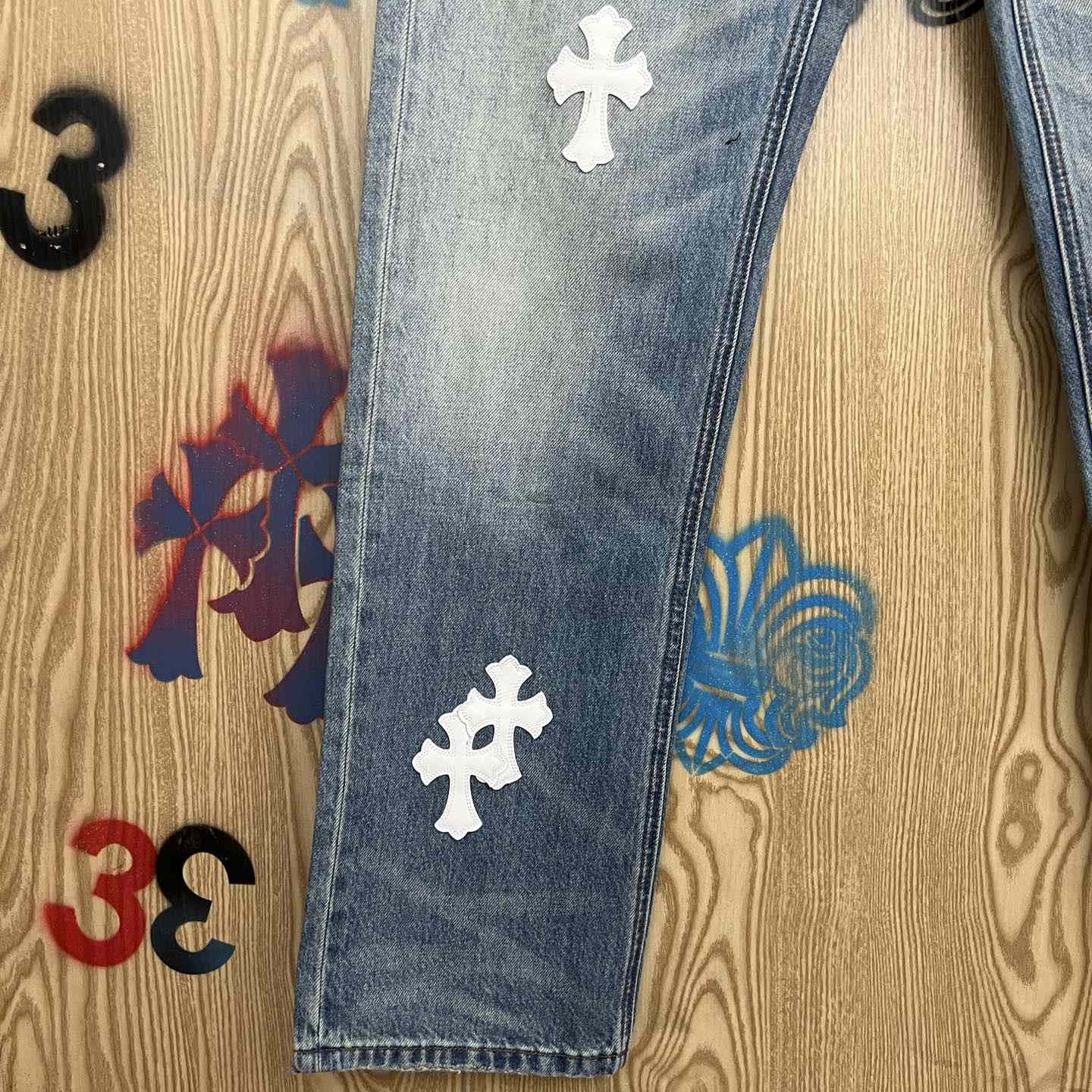 Chrome Hearts  Jeans  - DesignerGu