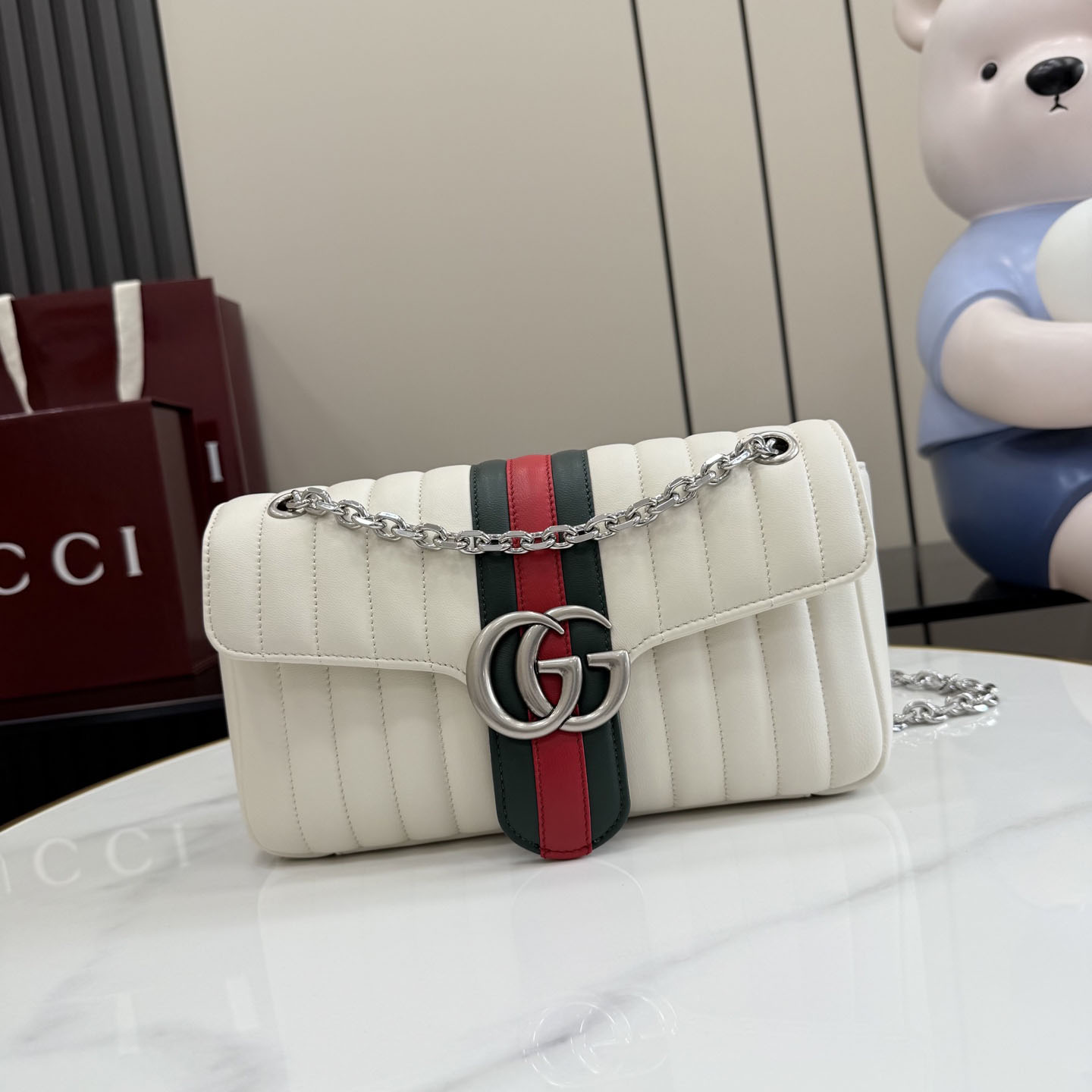 Gucci Jetset GG Marmont Medium Shoulder Bag A005XW - DesignerGu