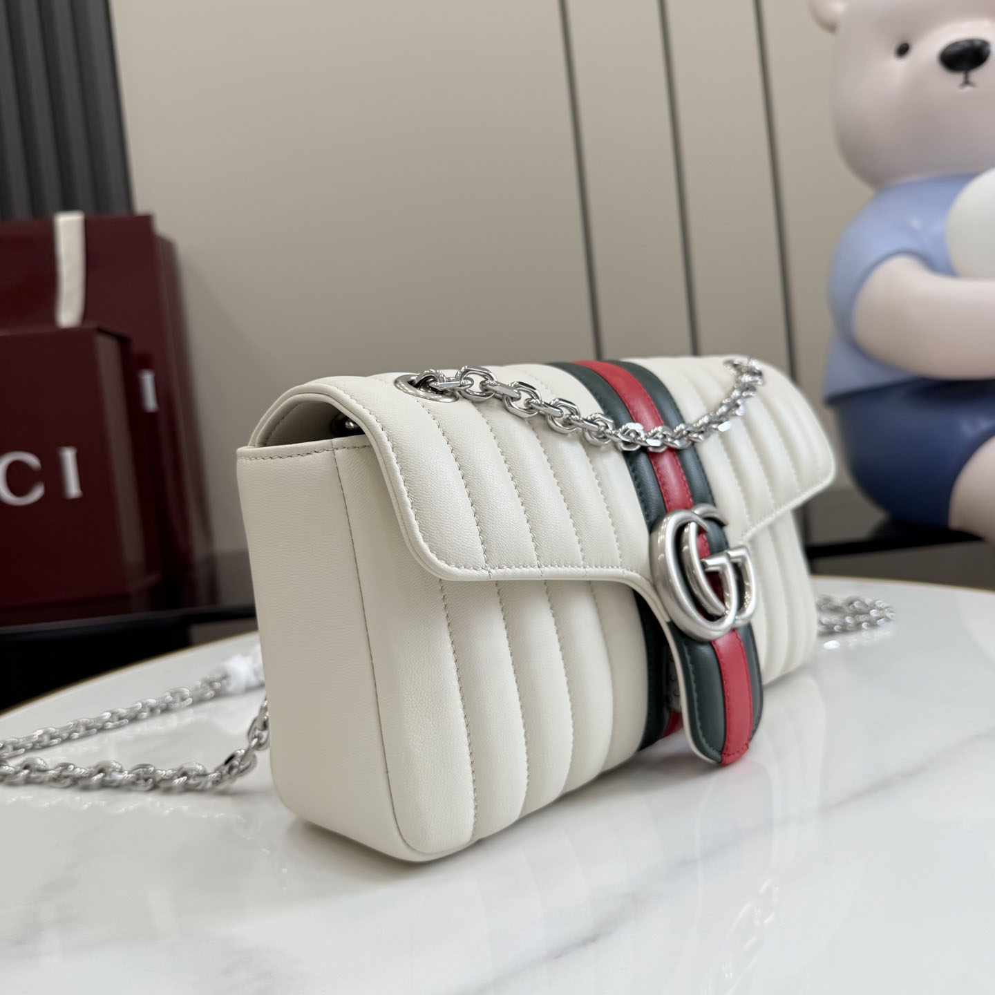 Gucci Jetset GG Marmont Medium Shoulder Bag A005XW - DesignerGu