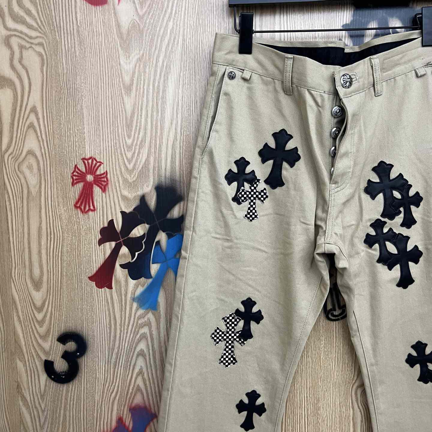 Chrome Hearts  Jeans  - DesignerGu