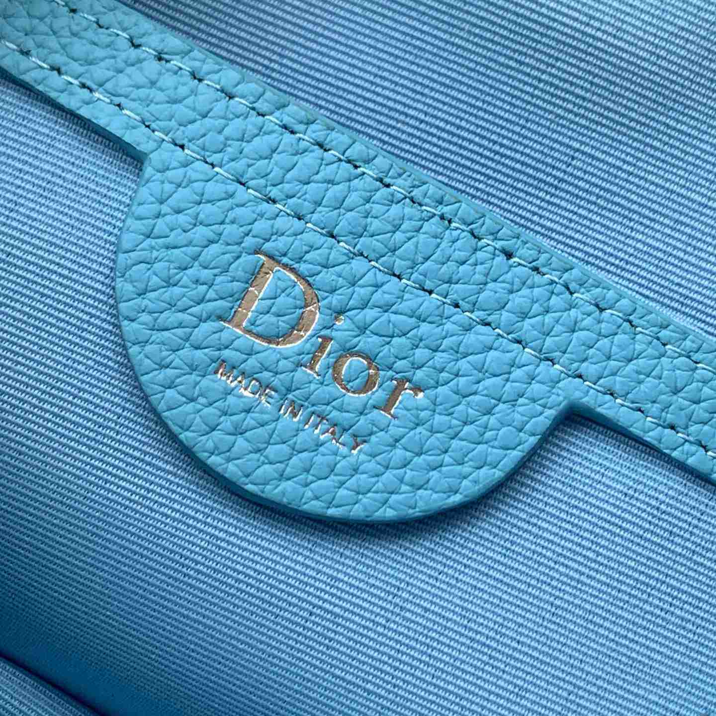 Dior Mini Dior Jett Zipped Messenger Bag - DesignerGu