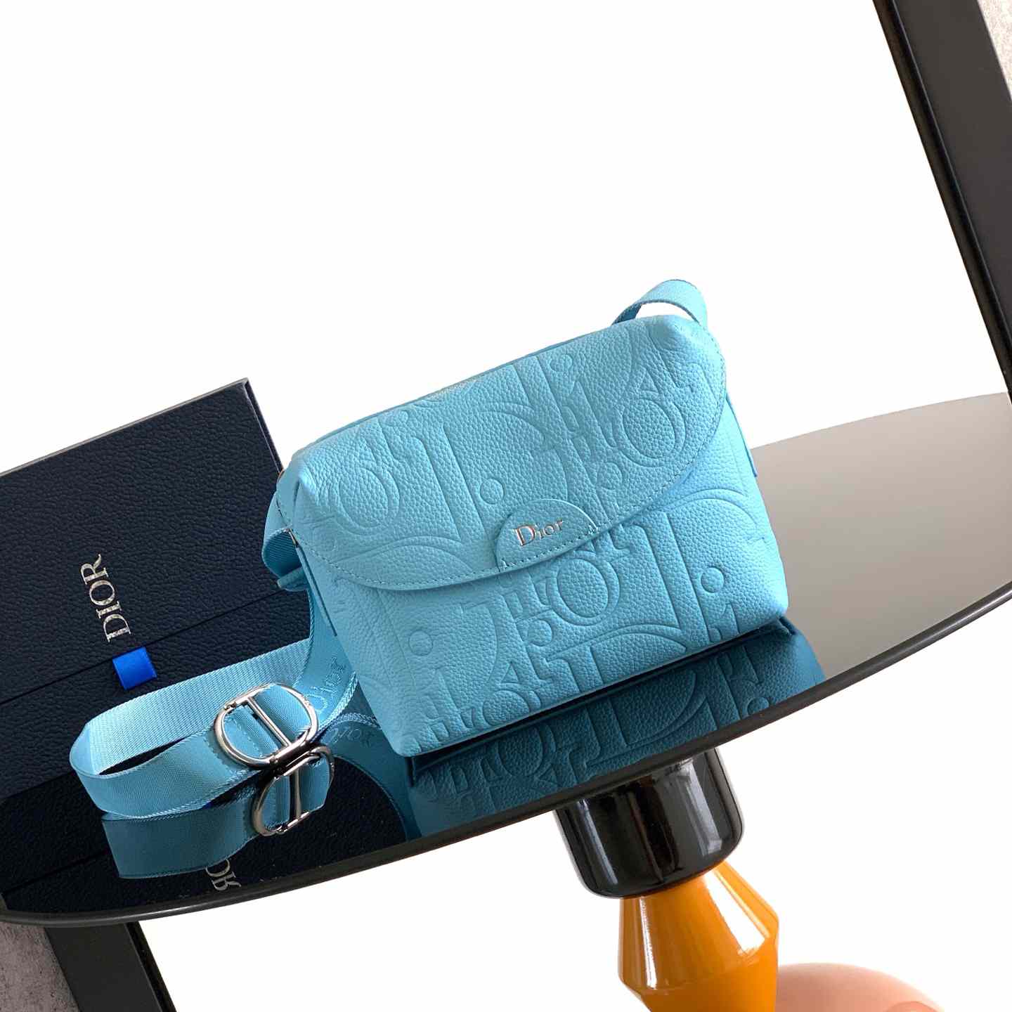 Dior Mini Dior Jett Zipped Messenger Bag - DesignerGu