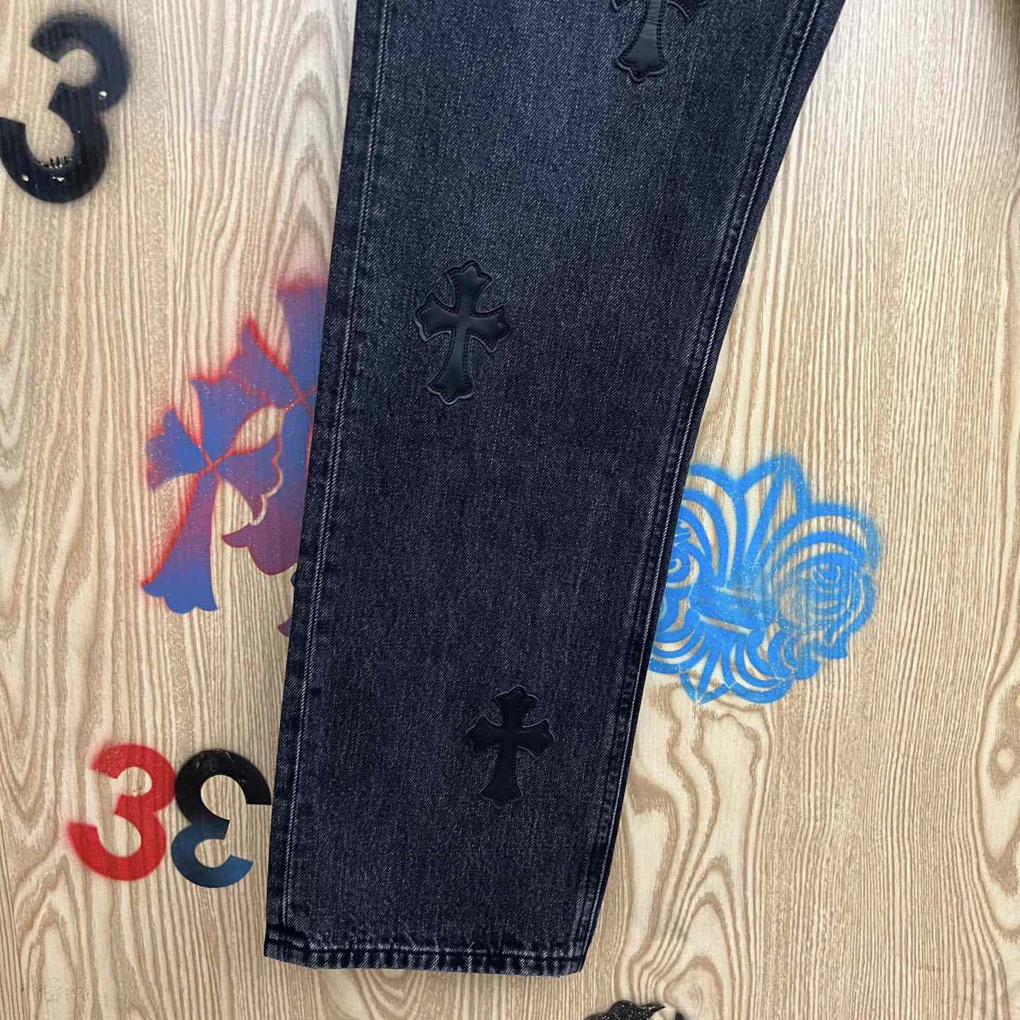 Chrome Hearts  Jeans  - DesignerGu