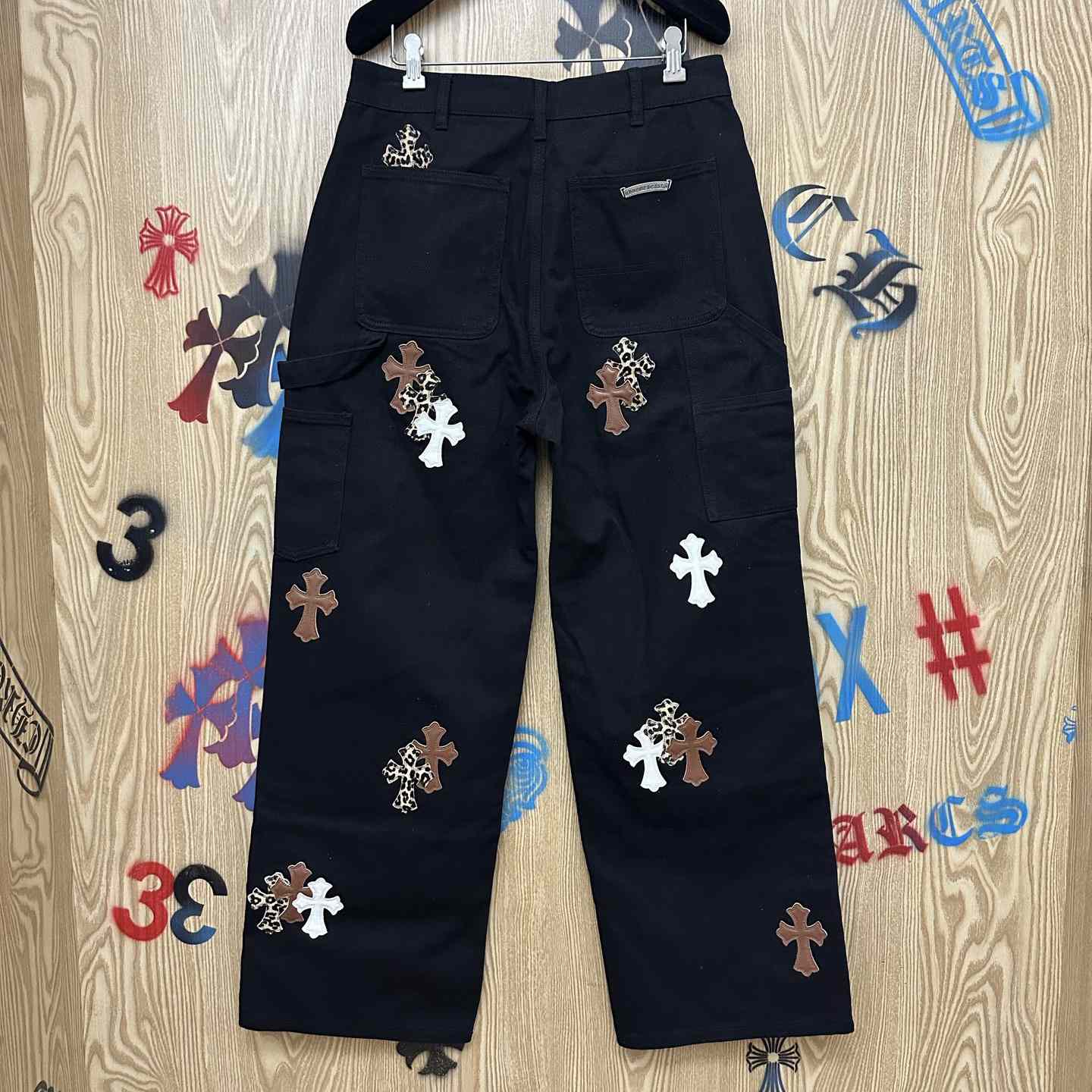 Chrome Hearts  Jeans  - DesignerGu