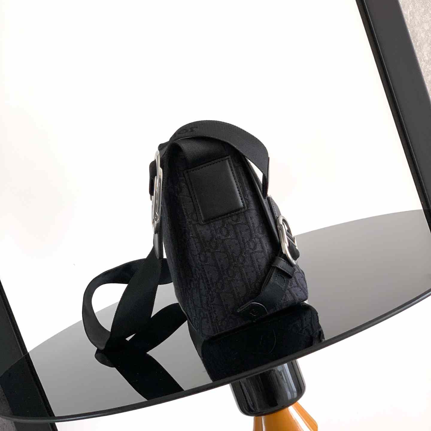 Dior Small Dior Jett Messenger Bag With Flap - DesignerGu