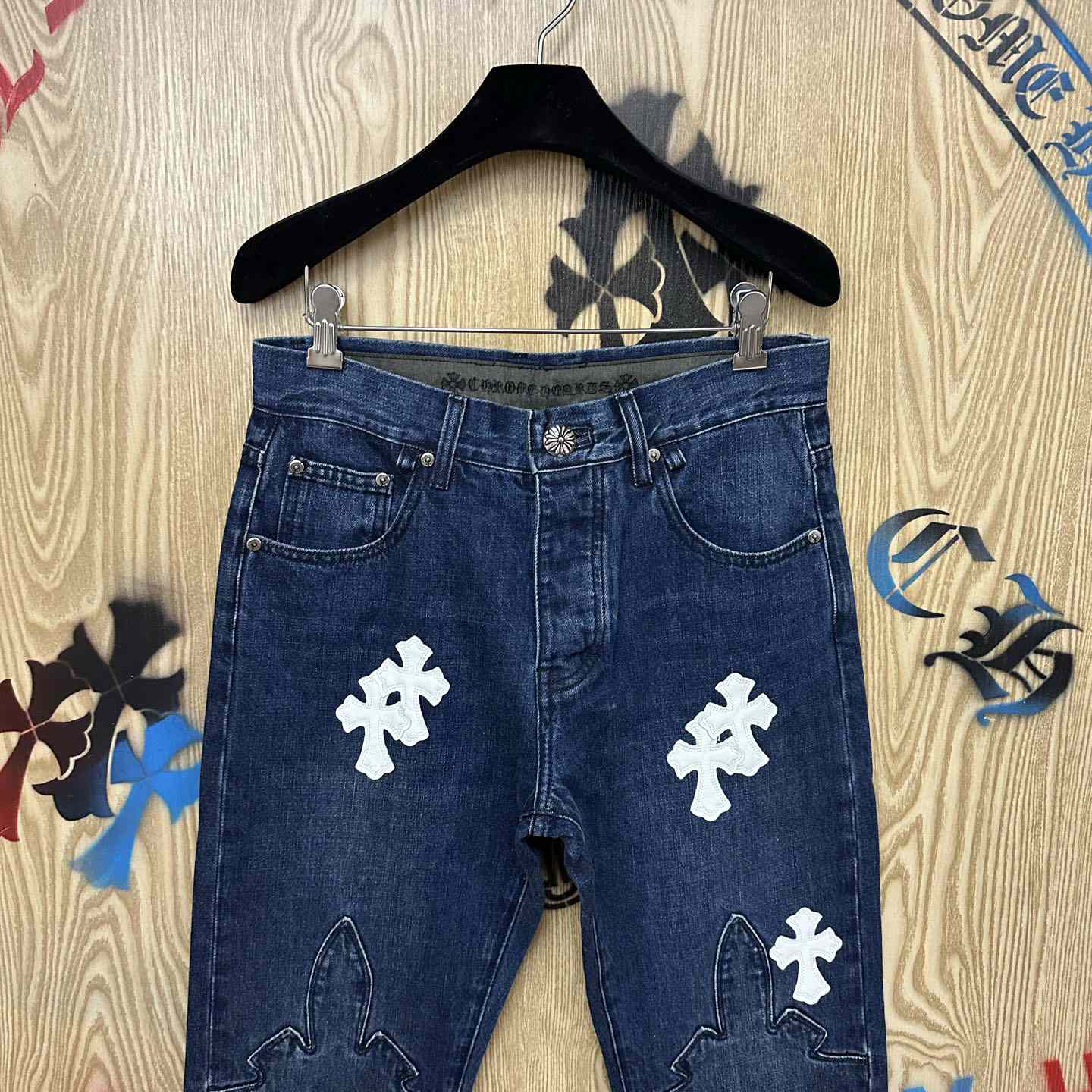 Chrome Hearts  Jeans  - DesignerGu
