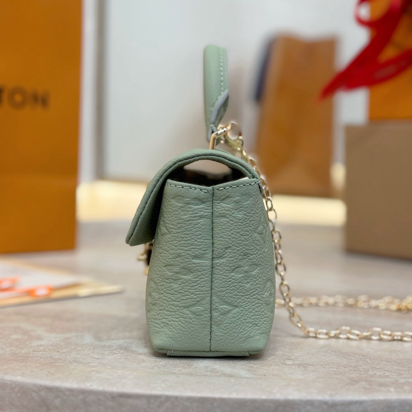 Louis Vuitton Nano Madeleine M29785 - DesignerGu