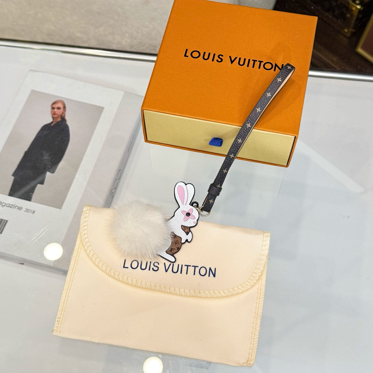 Louis Vuitton Rabbit LV Furry Friend Bag Charm M03217 - DesignerGu