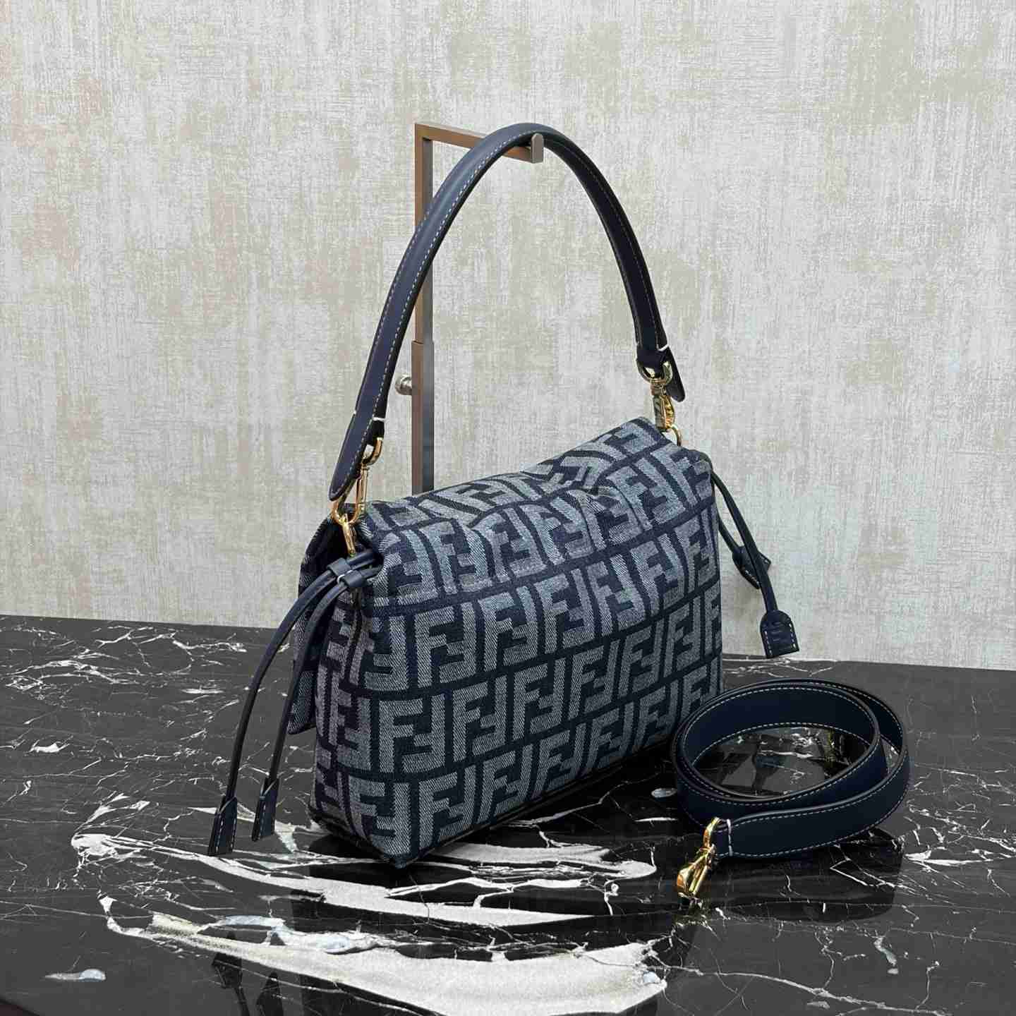 Fendi Baguette® Soft Medium - DesignerGu