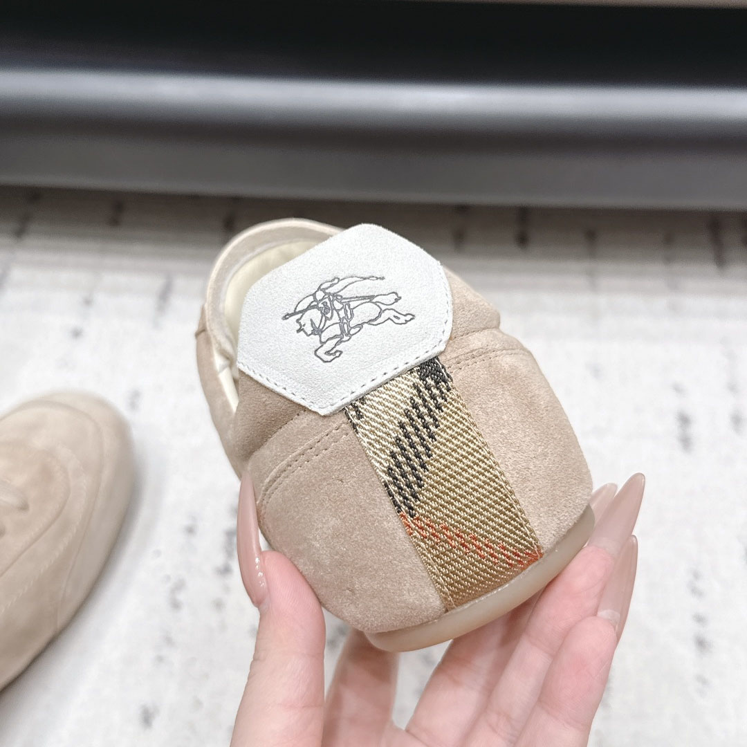 Burberry Suede Knight Runner Sneakers​ - DesignerGu