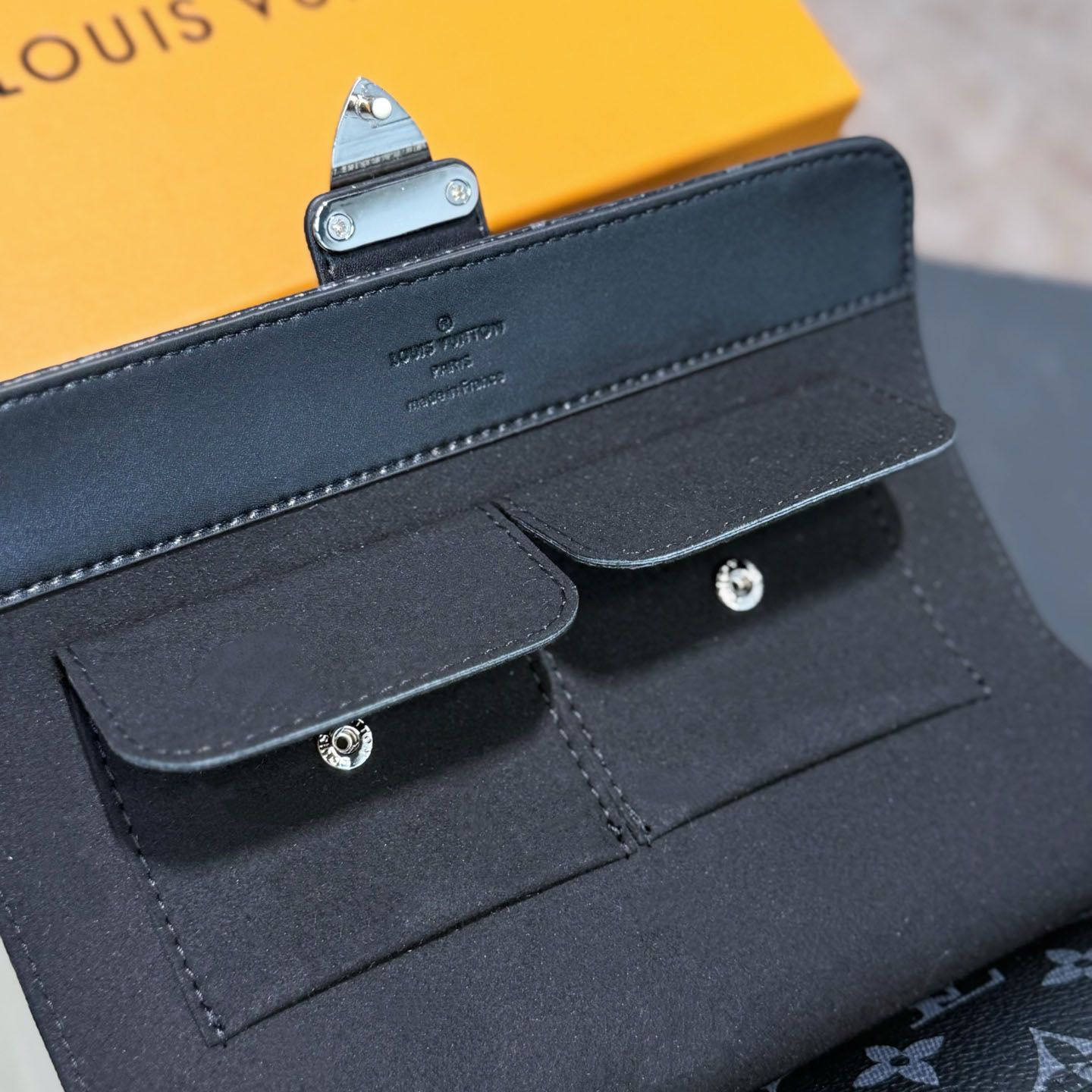 Louis Vuitton Jewelry Case - DesignerGu