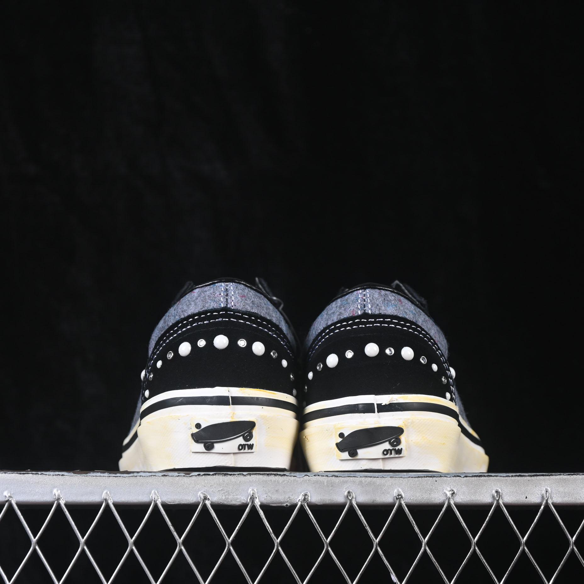 Vans X Satoshi Nakamoto Moving Blanket Old Skool Sneakers - DesignerGu