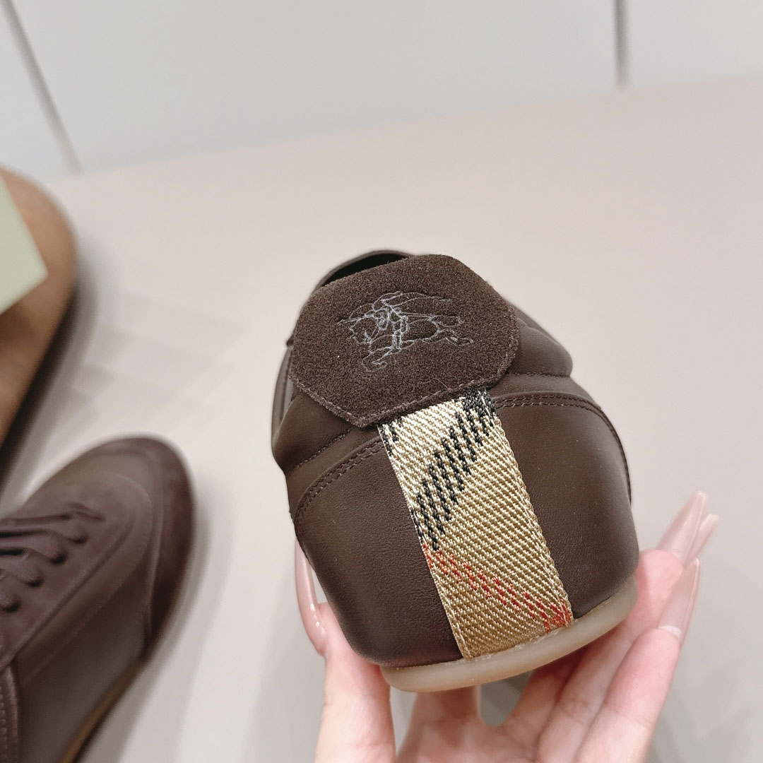 Burberry Suede Knight Runner Sneakers​ - DesignerGu
