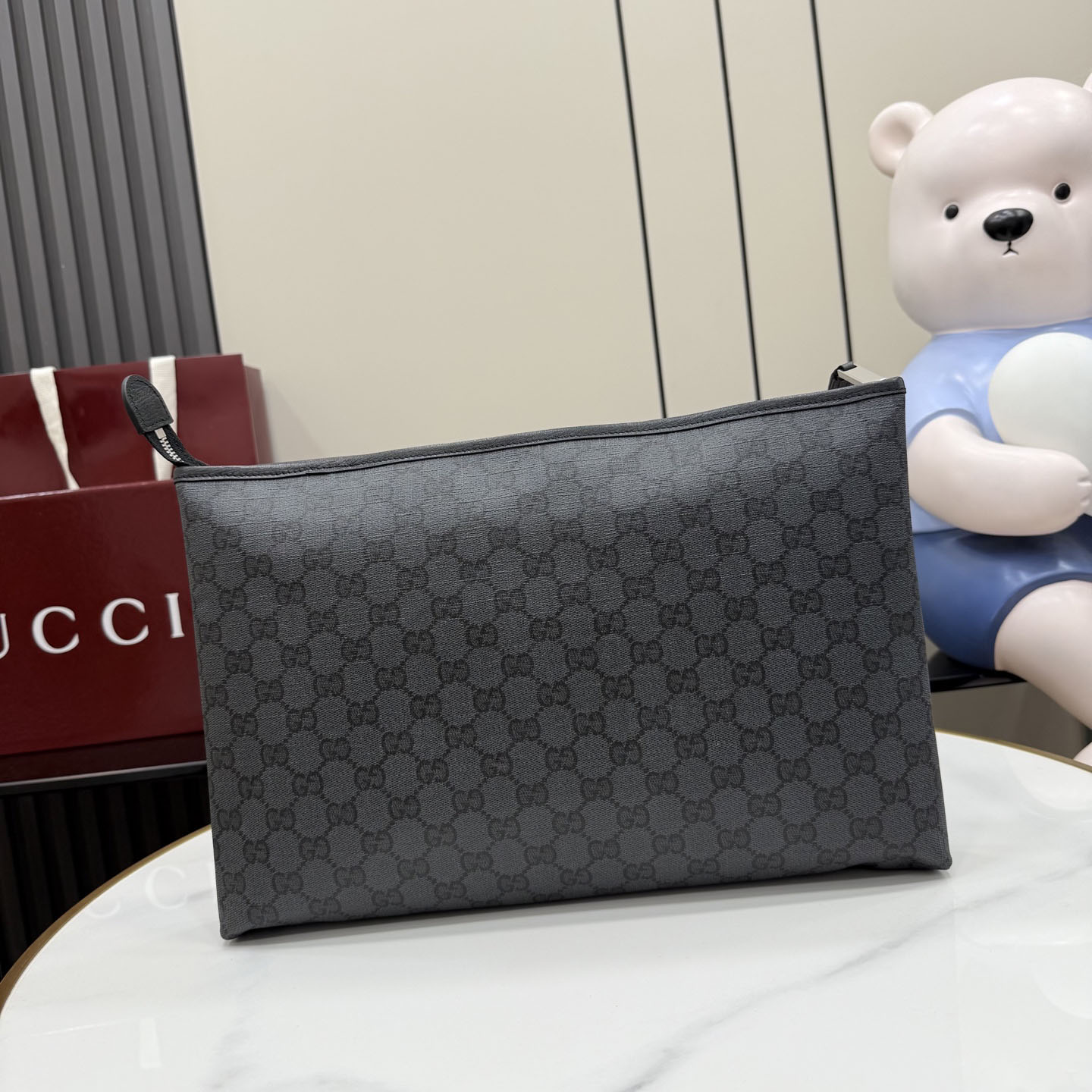 Gucci Essence Classic Medium Portfolio Case A006QO - DesignerGu