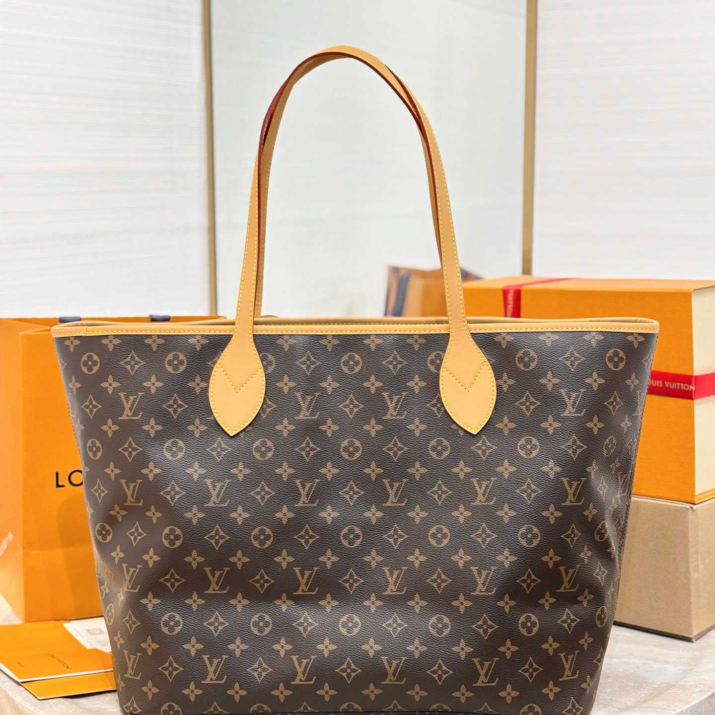 Louis Vuitton Nevereverfull Cargo M2A617 - DesignerGu