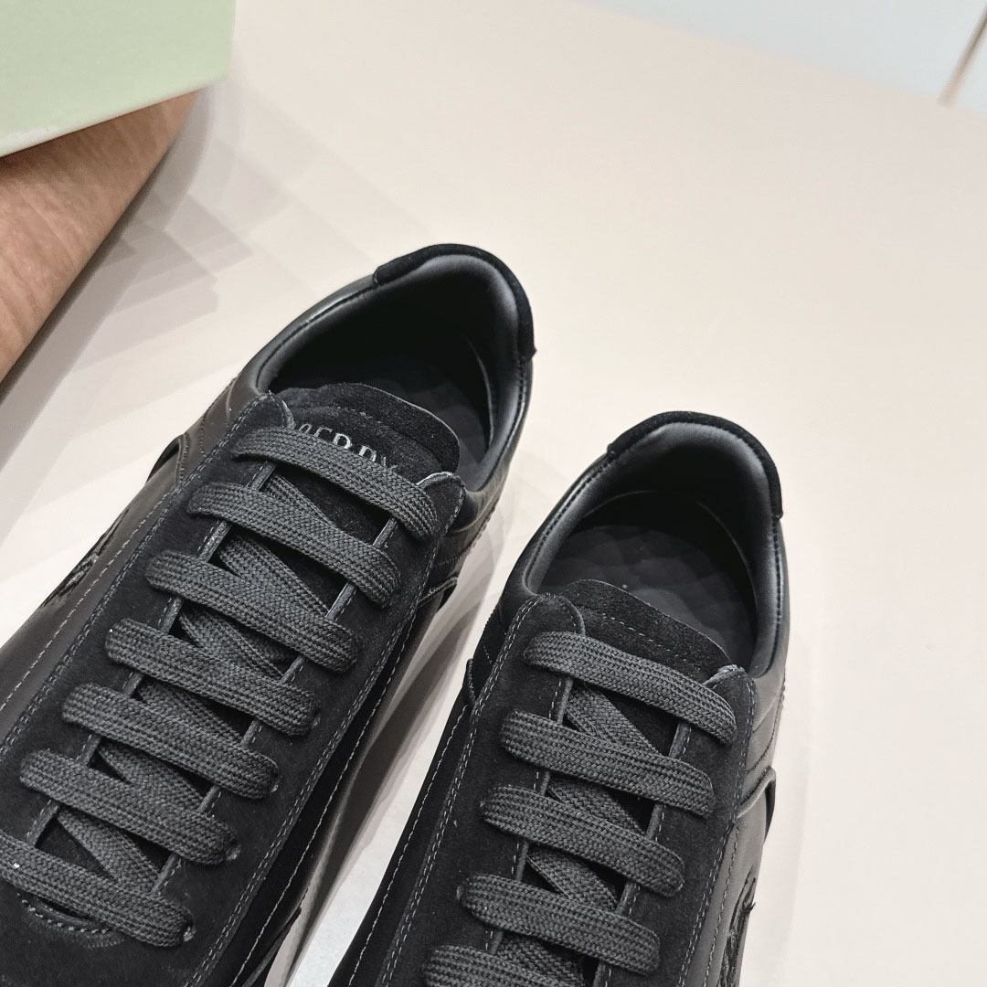 Burberry Suede Knight Runner Sneakers​ - DesignerGu