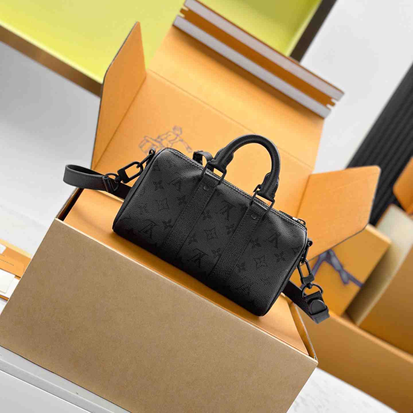 Louis Vuitton Keepall Bandoulière 25 M28369 - DesignerGu