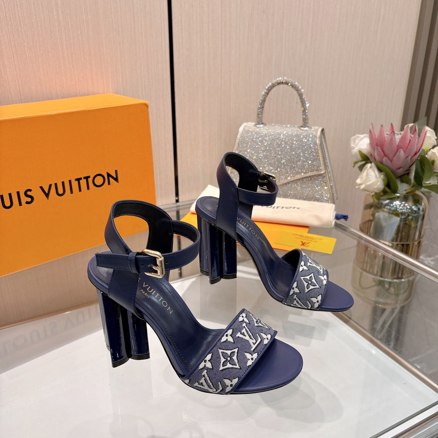 Louis Vuitton Silhouette Sandal  - DesignerGu