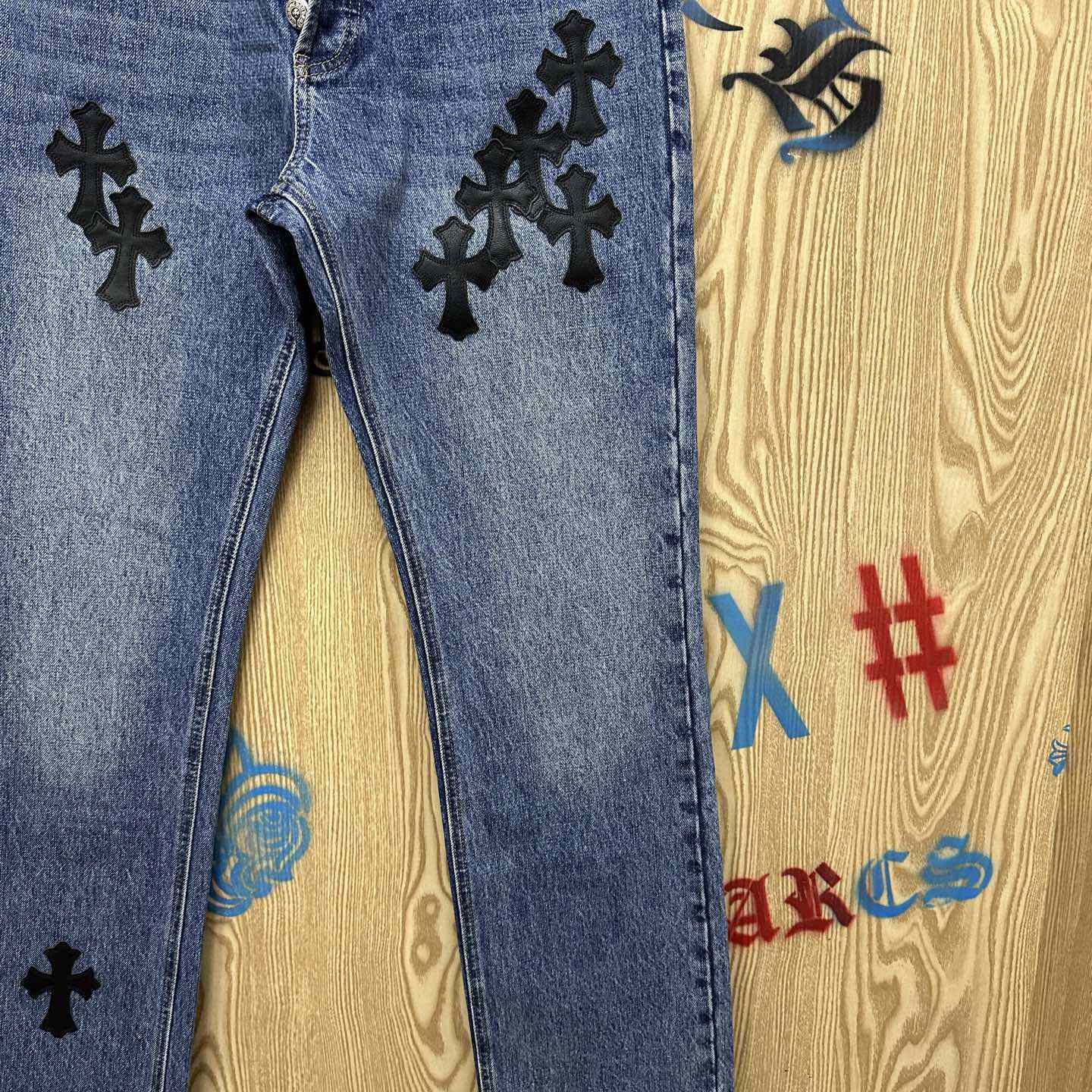 Chrome Hearts  Jeans  - DesignerGu