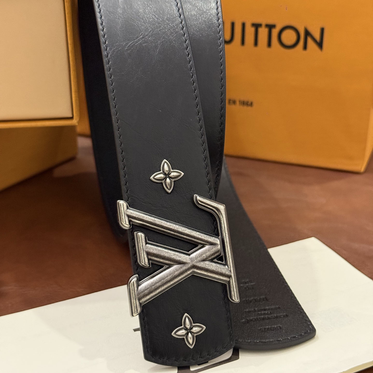 Louis Vuitton LV Dimension Drift Flower Studs 40mm Reversible Belt - DesignerGu