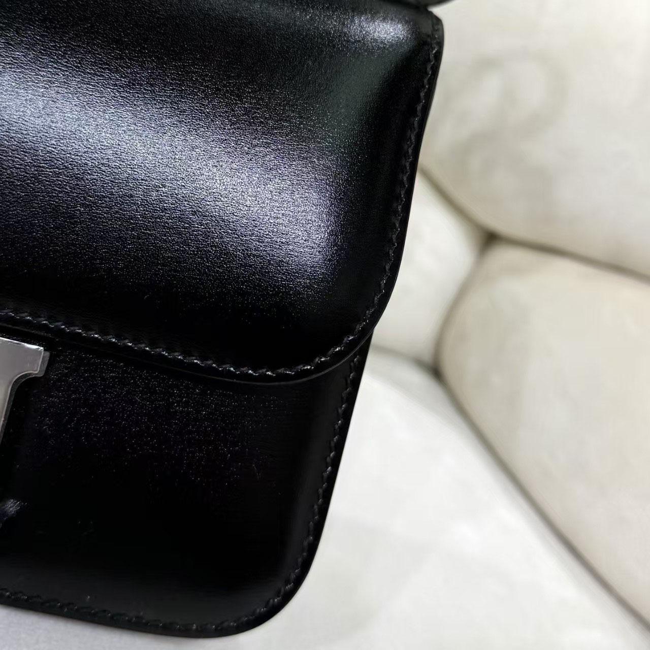 Hermès Box Constance 19 Black - DesignerGu
