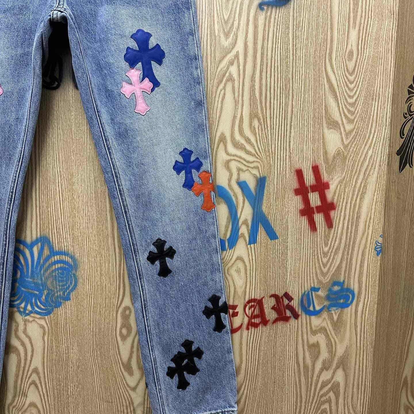 Chrome Hearts  Jeans  - DesignerGu