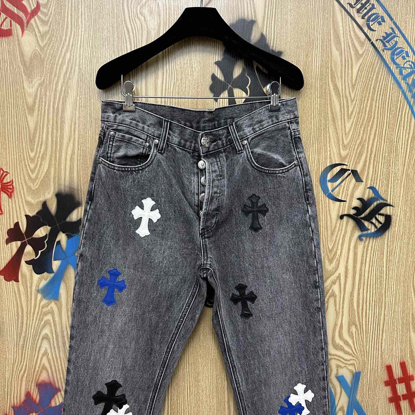 Chrome Hearts  Jeans  - DesignerGu