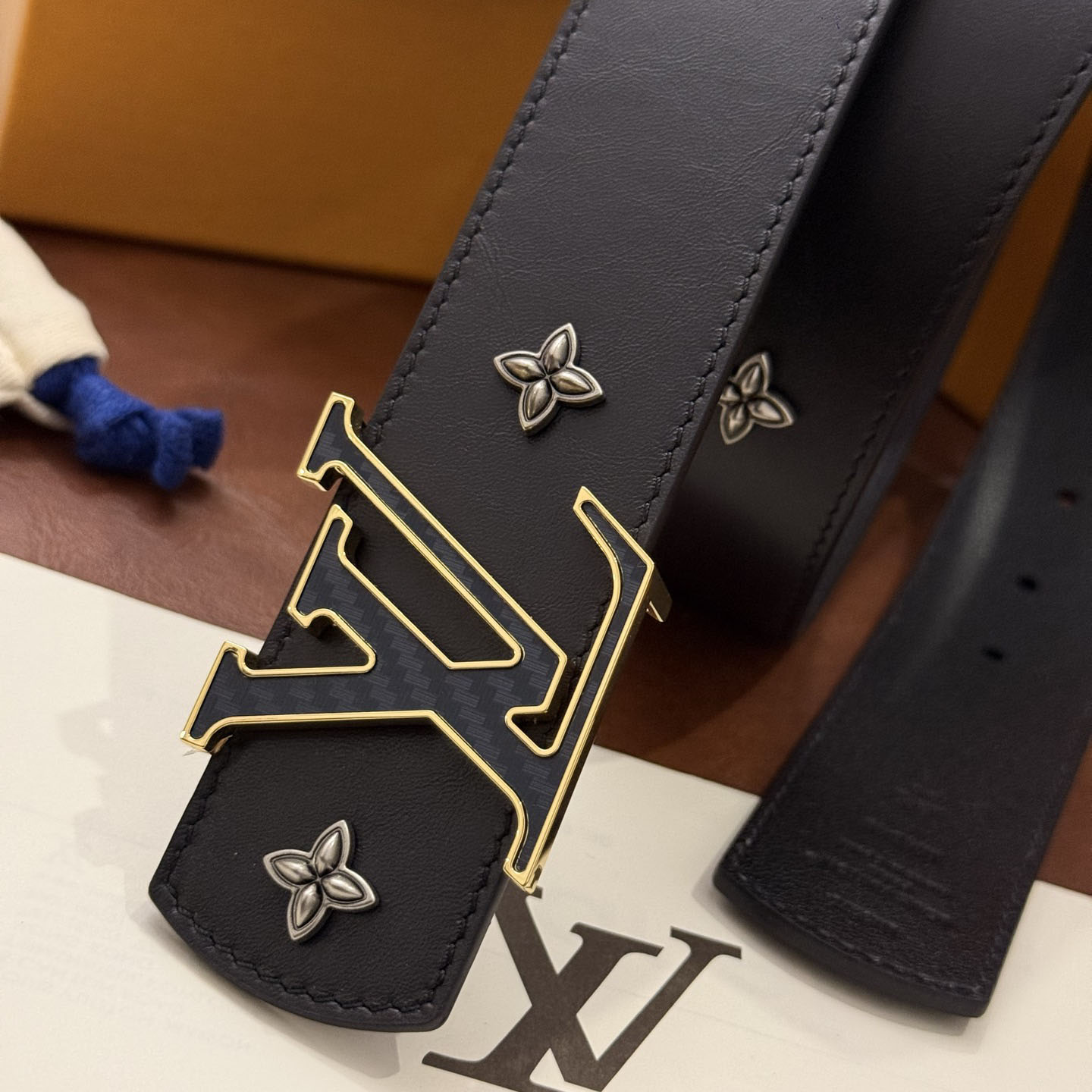 Louis Vuitton LV Dimension Drift Flower Studs 40mm Reversible Belt - DesignerGu