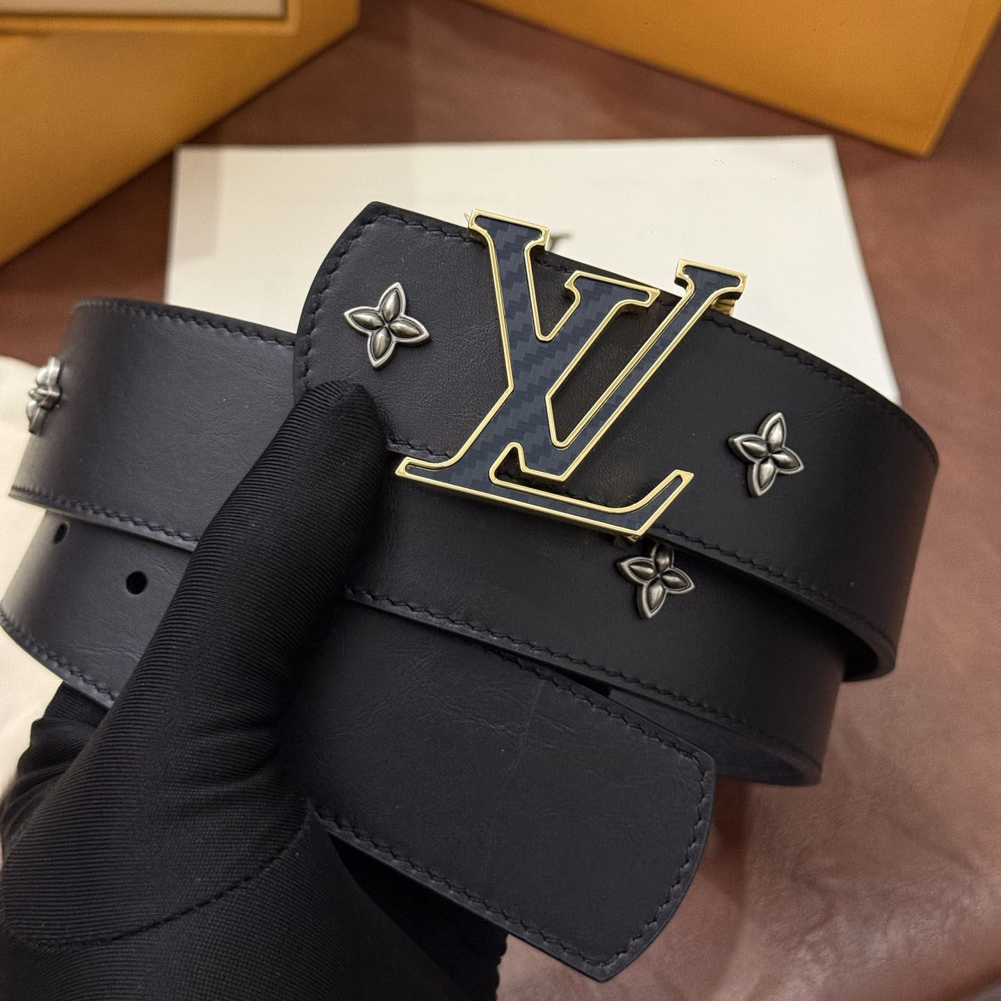 Louis Vuitton LV Dimension Drift Flower Studs 40mm Reversible Belt - DesignerGu