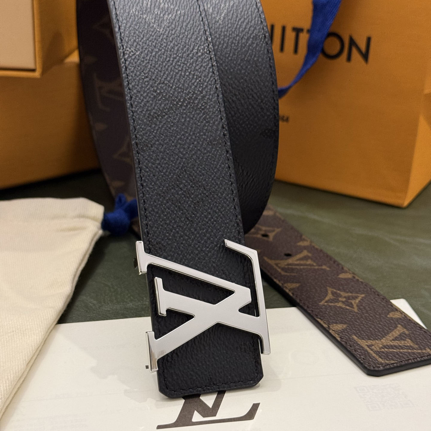 Louis Vuitton LV Initiales Monogram Midnight 40mm Reversible Belt  - DesignerGu