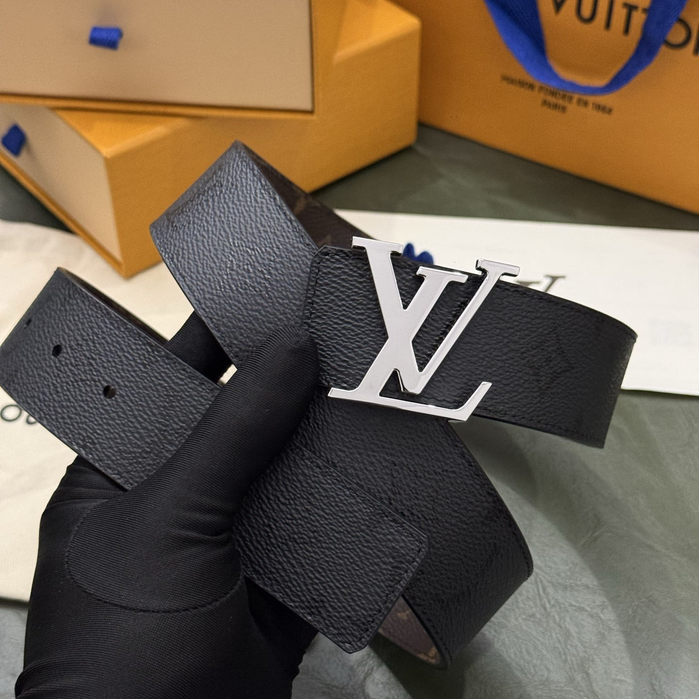 Louis Vuitton LV Initiales Monogram Midnight 40mm Reversible Belt  - DesignerGu