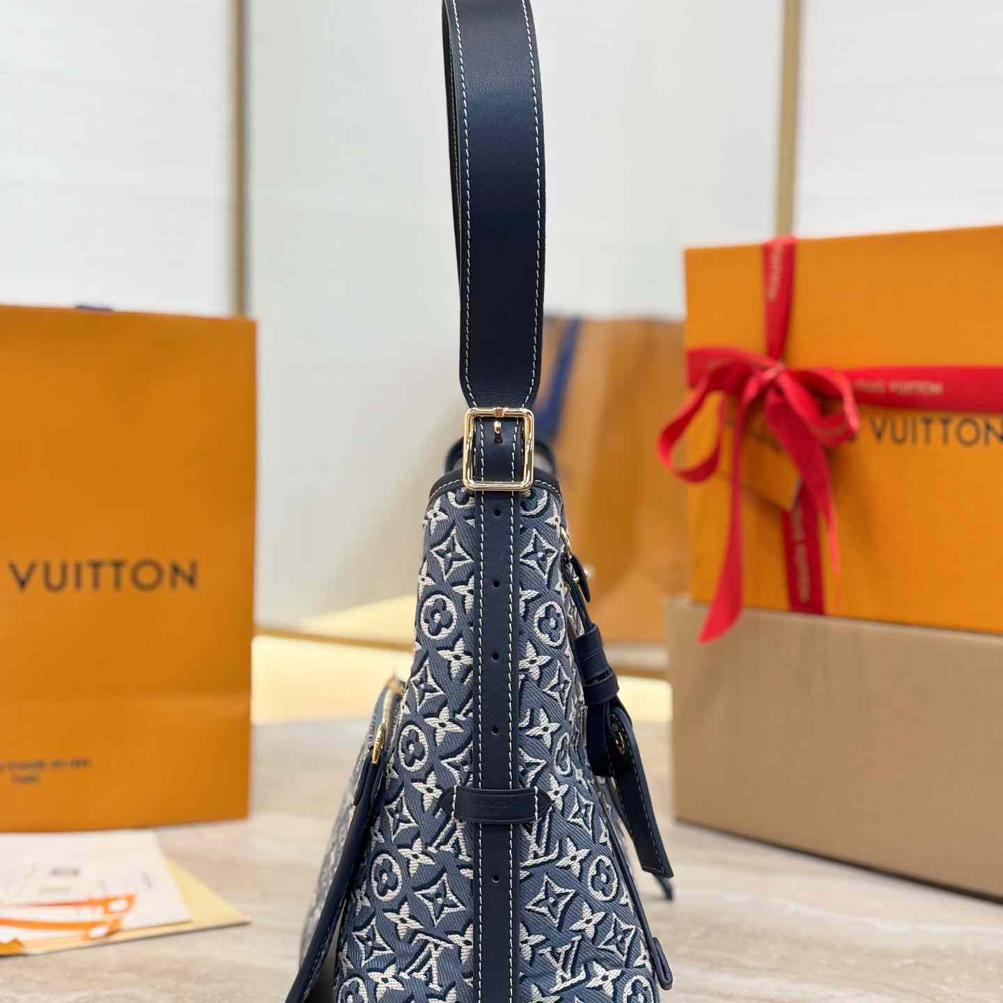 Louis Vuitton CarryAll PM M2A184 - DesignerGu