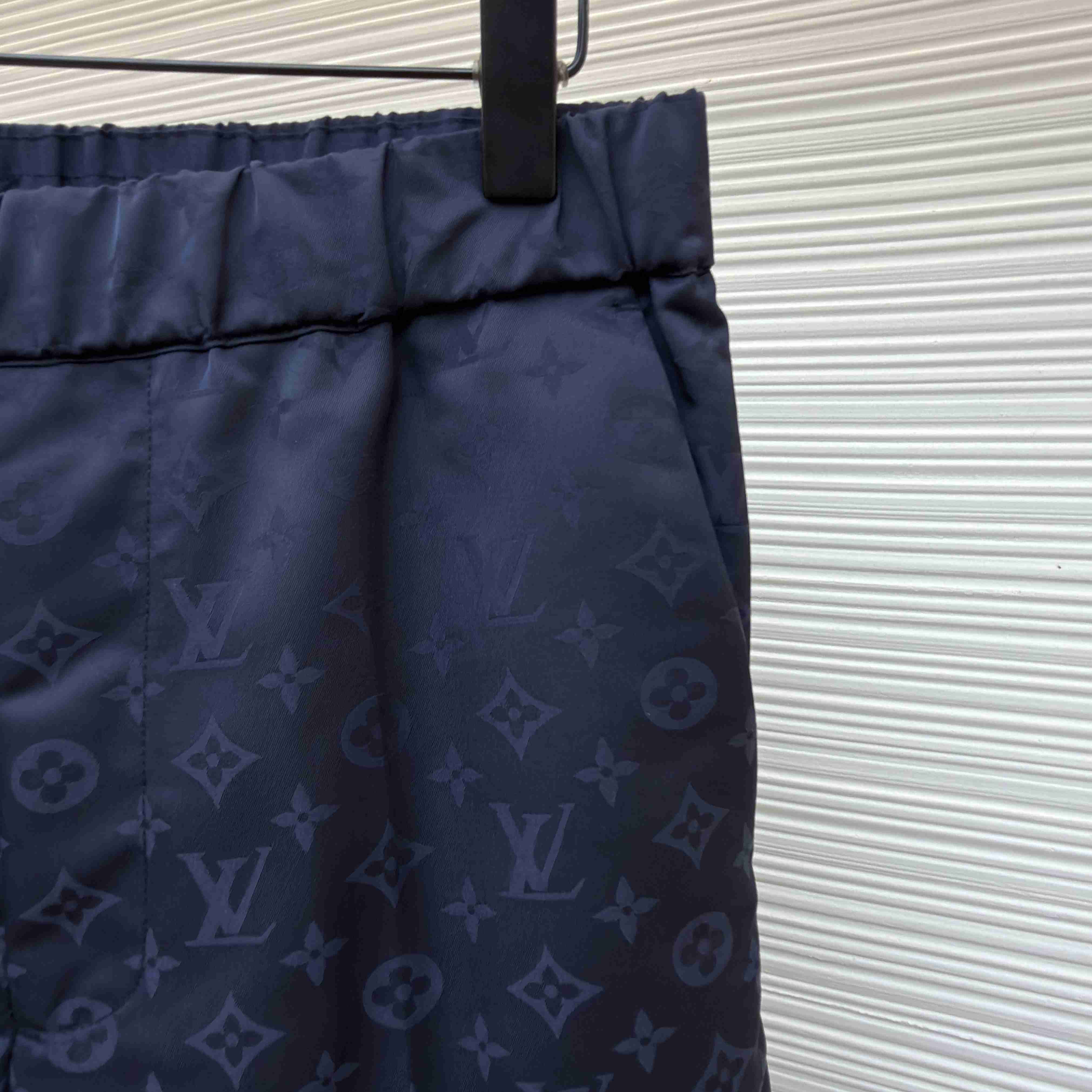 Louis Vuitton Monogram Drawstring Pants 1AJIFR - DesignerGu