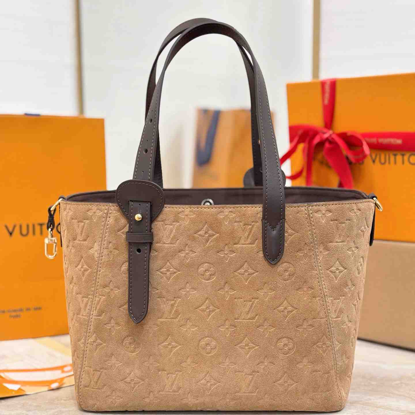 Louis Vuitton All In One M29836 - DesignerGu