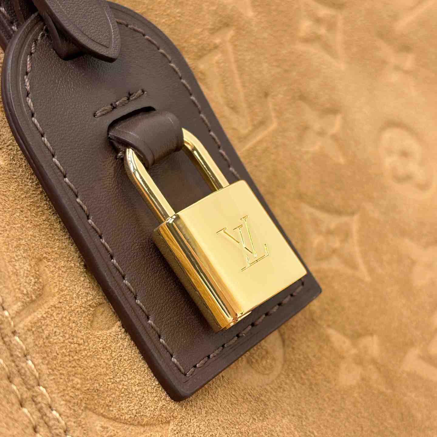 Louis Vuitton All In One M29836 - DesignerGu