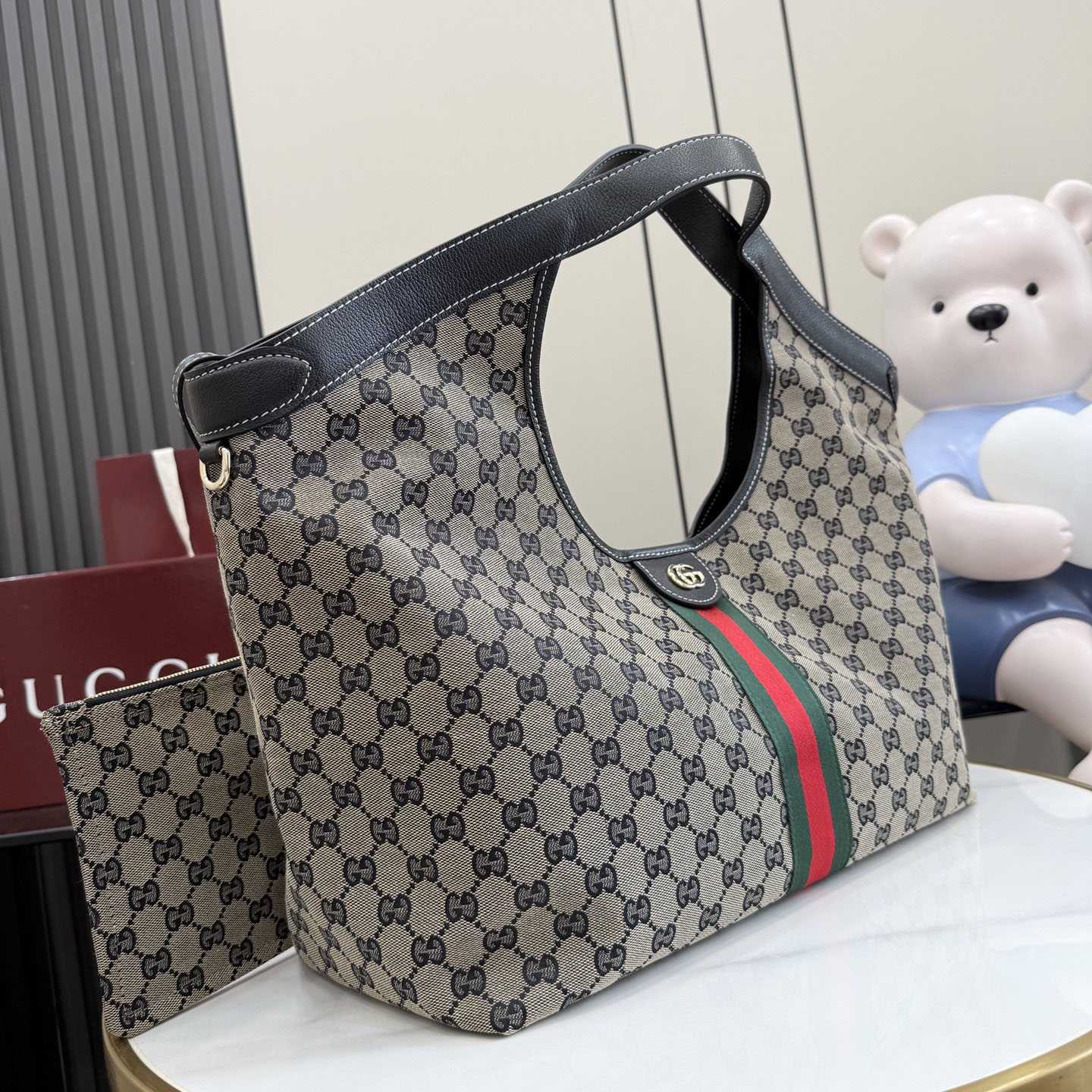  Gucci Gucci Giglio Large Tote Bag  853971 - DesignerGu