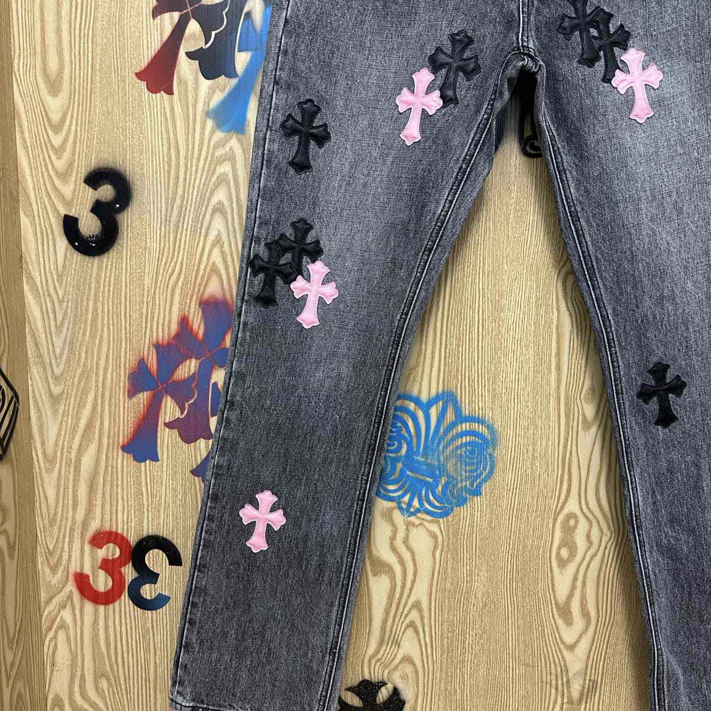 Chrome Hearts  Jeans  - DesignerGu