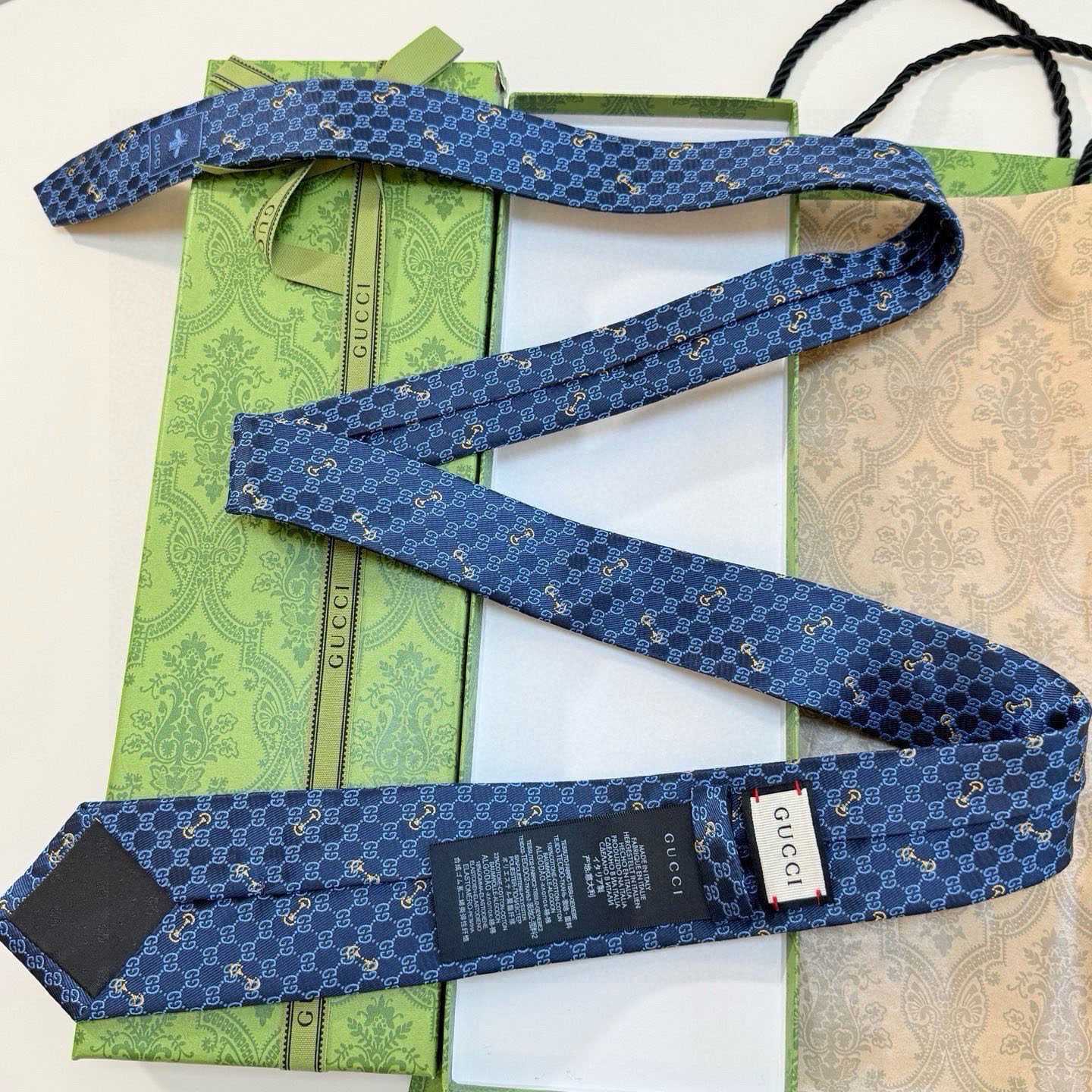 Gucci GG Silk Jacquard Tie - DesignerGu