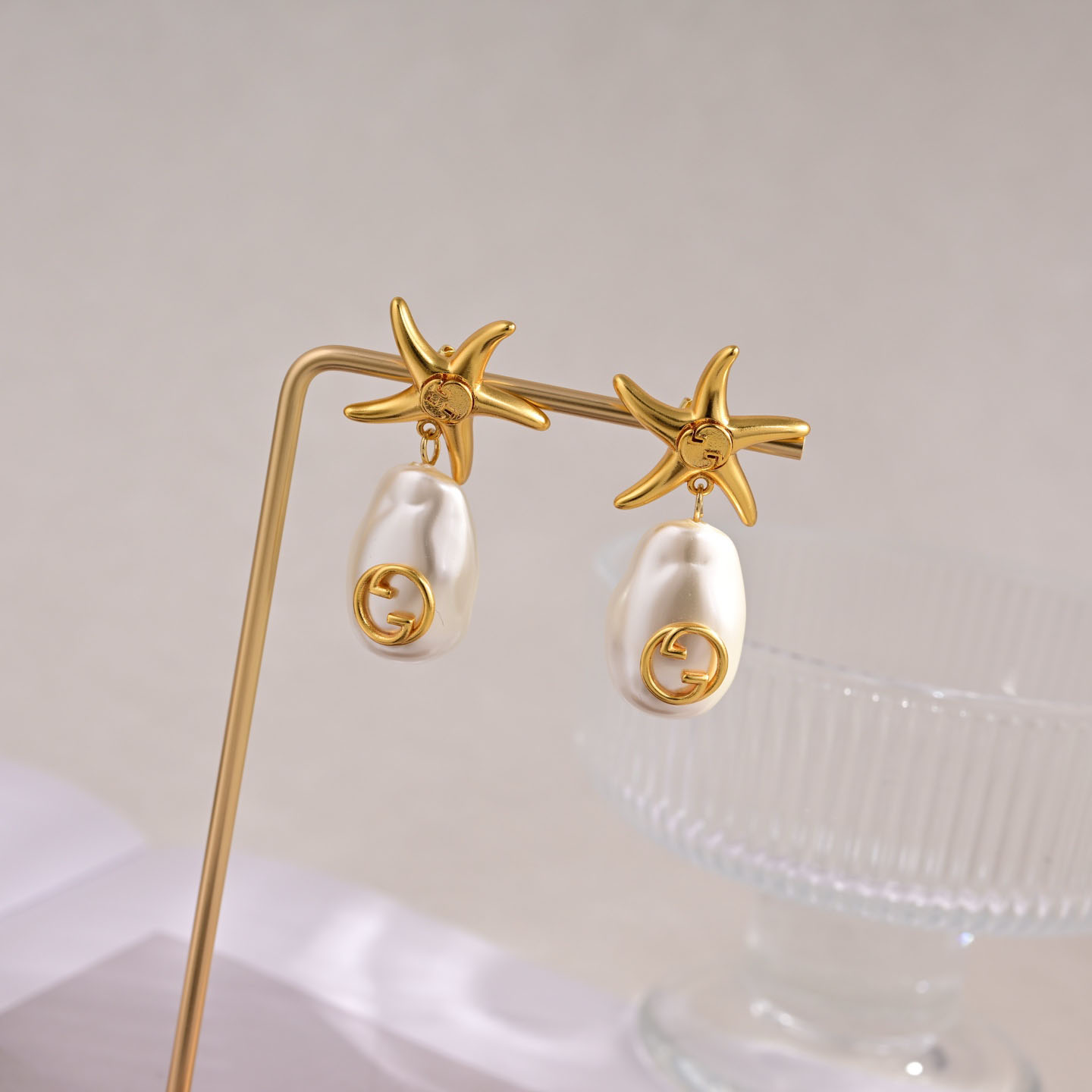 Gucci Interlocking G Faux Pearl Drop Earrings - DesignerGu