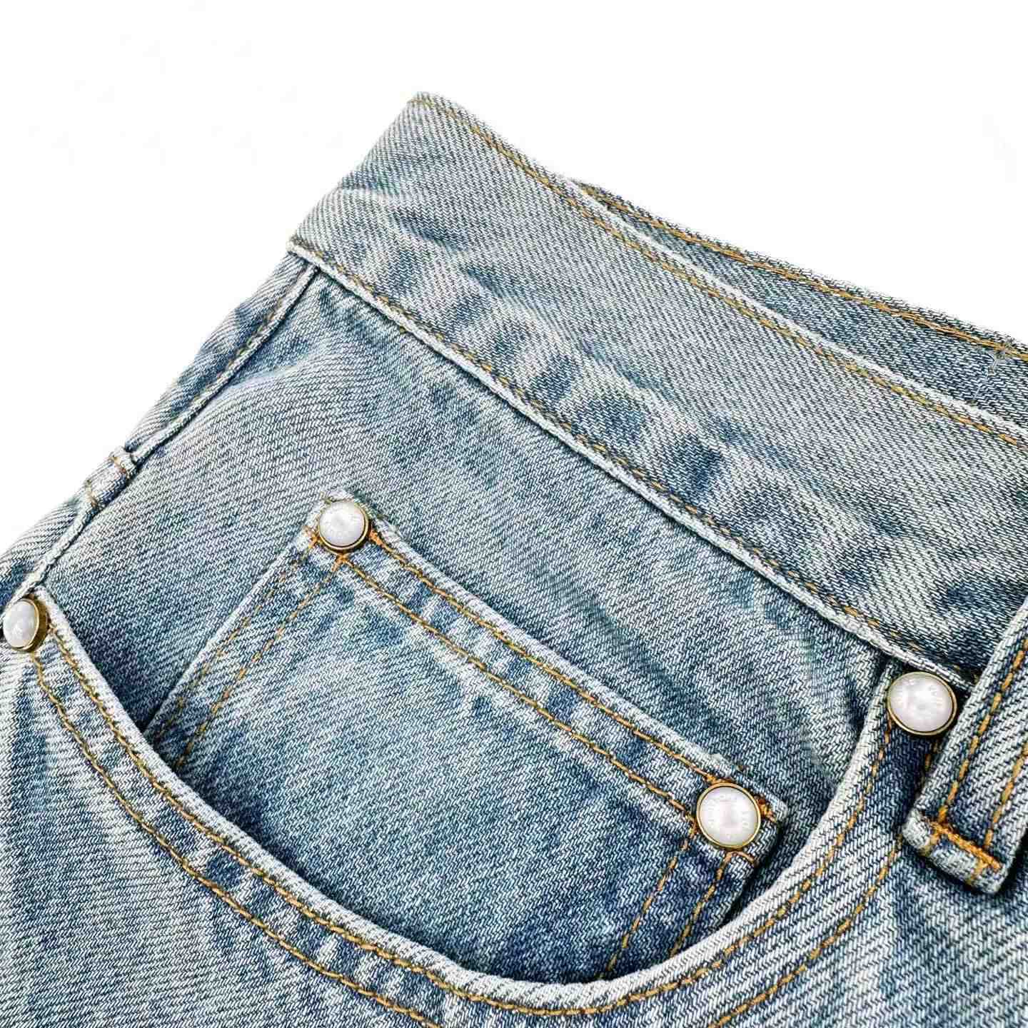 Louis Vuitton Signature Patchwork Denim Pants 1AKCOI - DesignerGu
